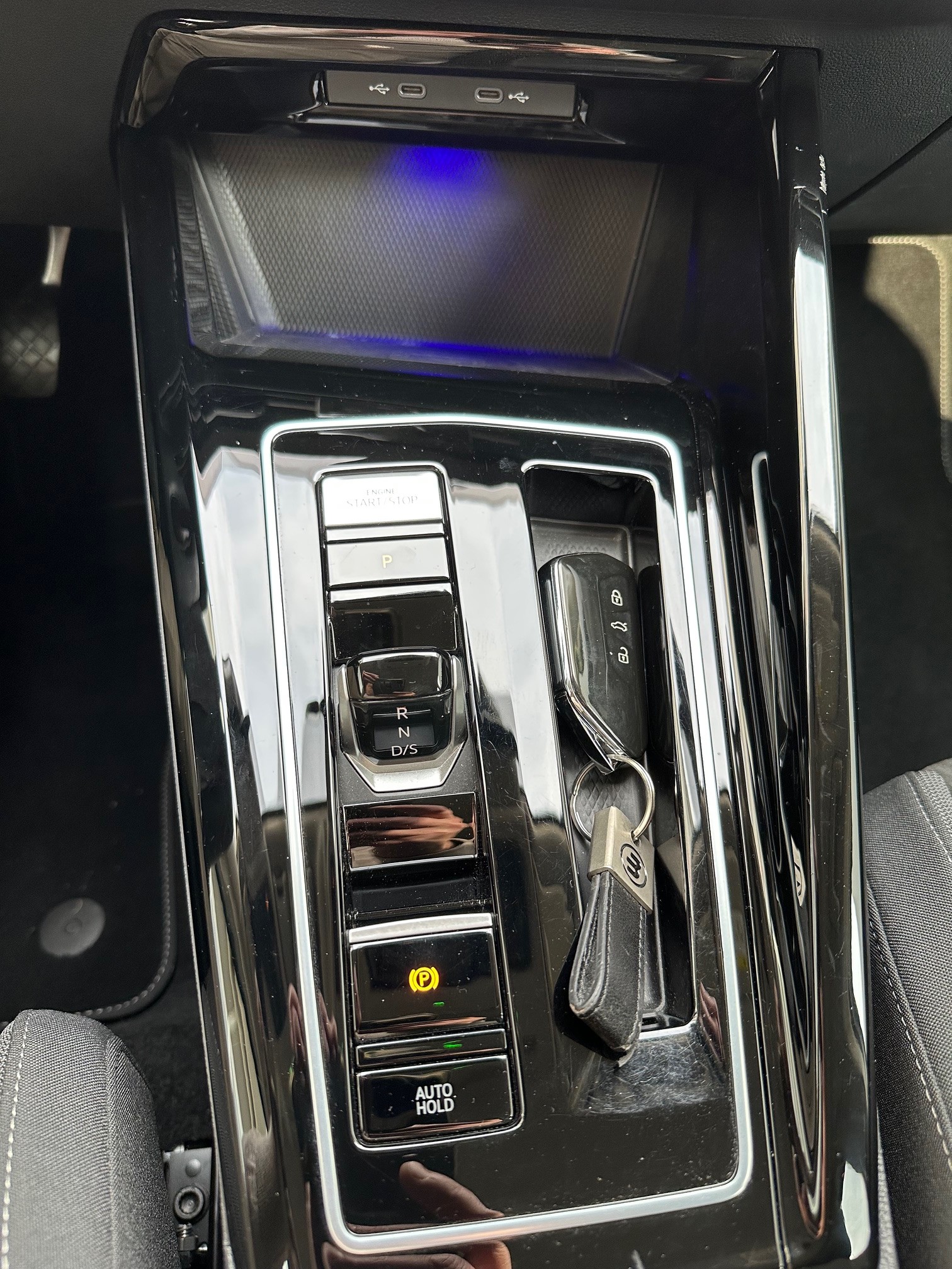 VW Golf Variant 2.0 TDI Style DSG-image-12