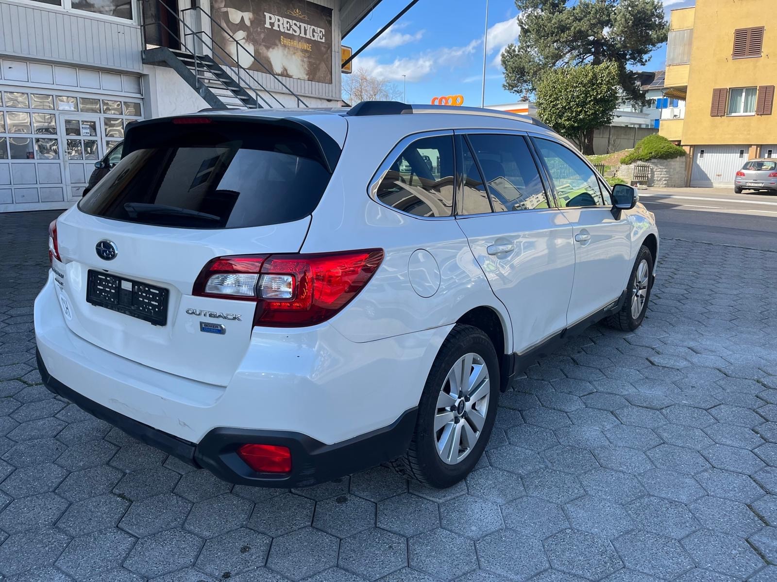SUBARU Outback 2.0D Swiss AWD Lineartronic-showroom-element-3