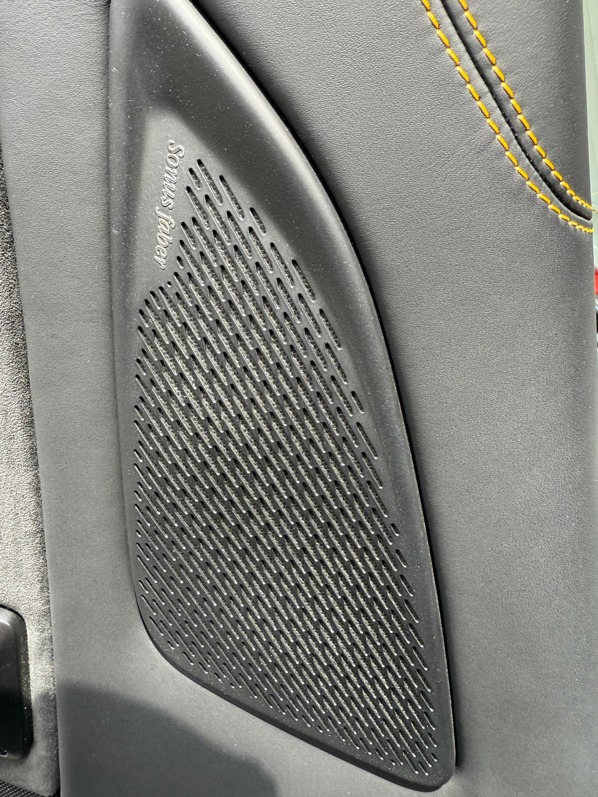 MASERATI MC 20-image-9
