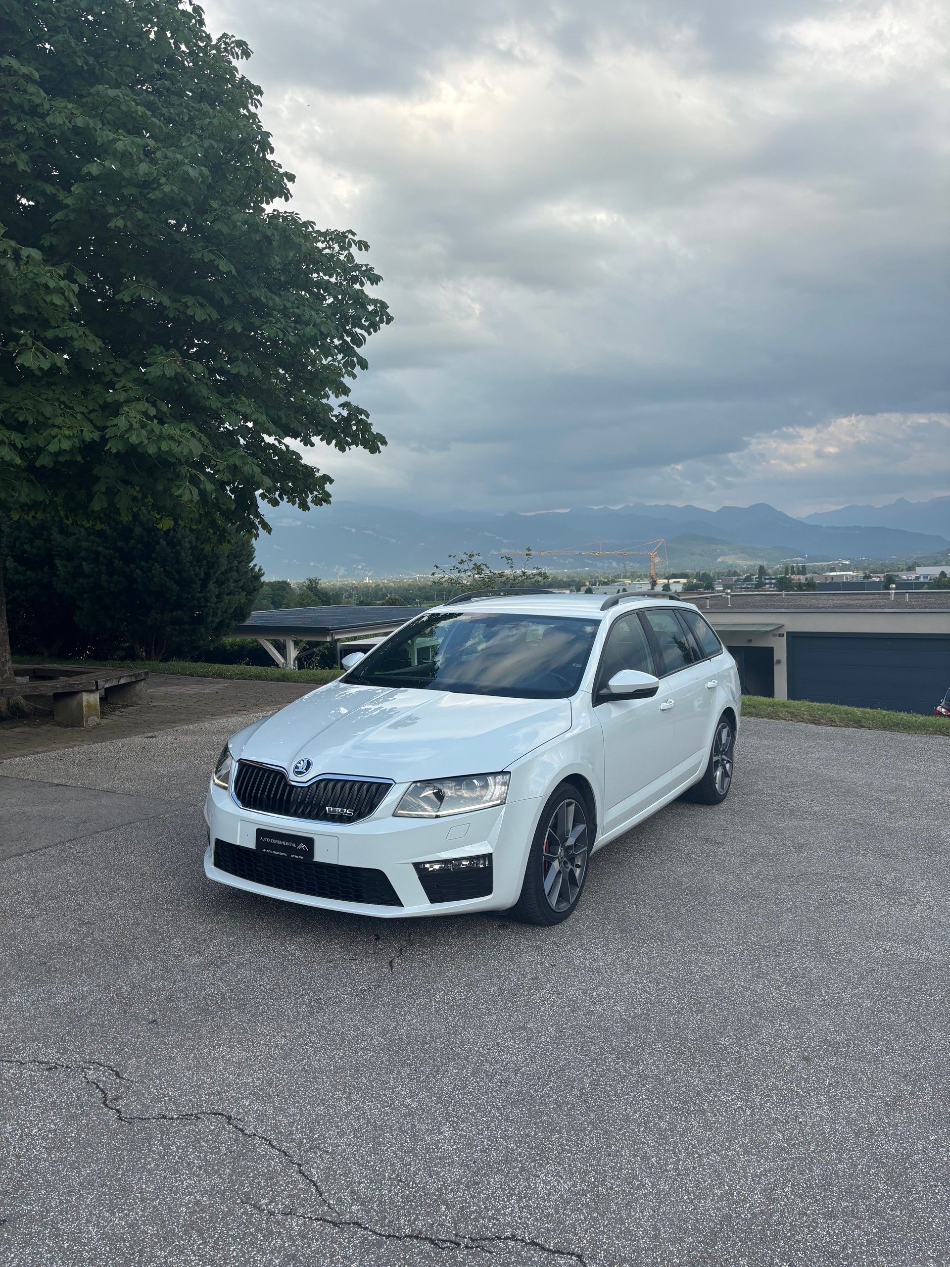 SKODA Octavia Combi 2.0 TDI RS DSG-image-1