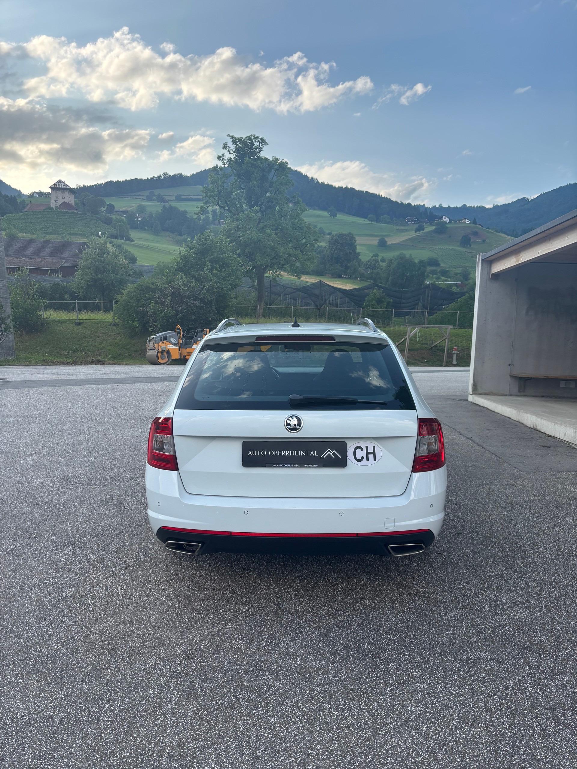 SKODA Octavia Combi 2.0 TDI RS DSG-image-6