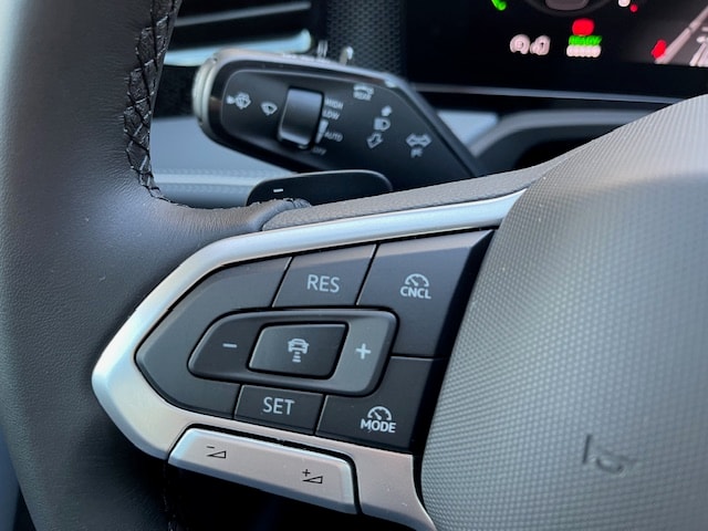 VW Passat Variant 1.5 TSI evo2 Plug-In- Hybrid Business DSG-image-8