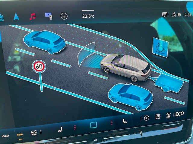 VW Passat Variant 1.5 TSI evo2 Plug-In- Hybrid Business DSG-image-13