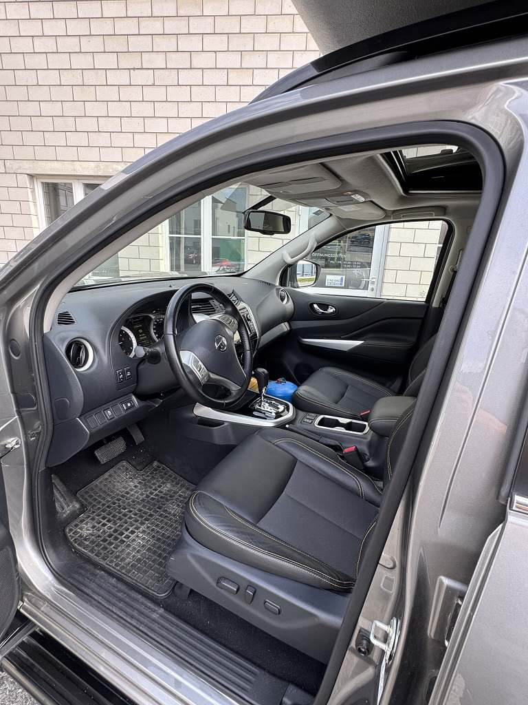 NISSAN Navara 2.3 dCi Double Cab N-Guard-image-7