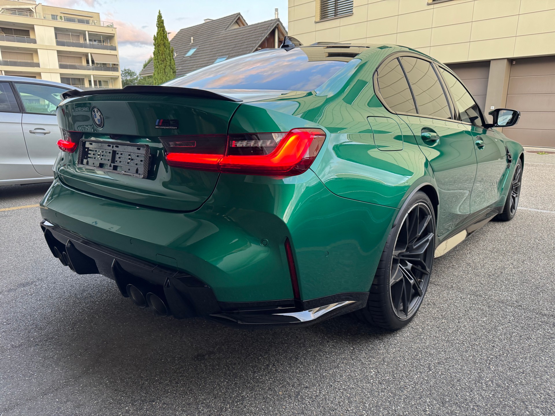 BMW M3 Competition *inkl. Garantie, ab Service & Lackschutzfolie*-showroom-element-3