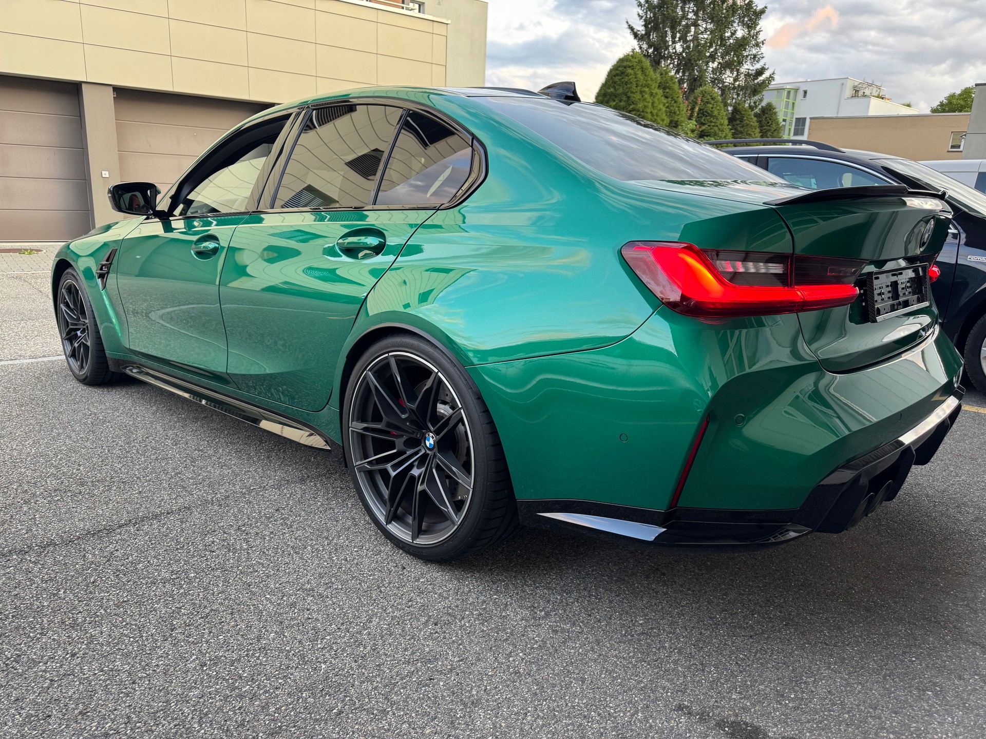 BMW M3 Competition *inkl. Garantie, ab Service & Lackschutzfolie*-image-5