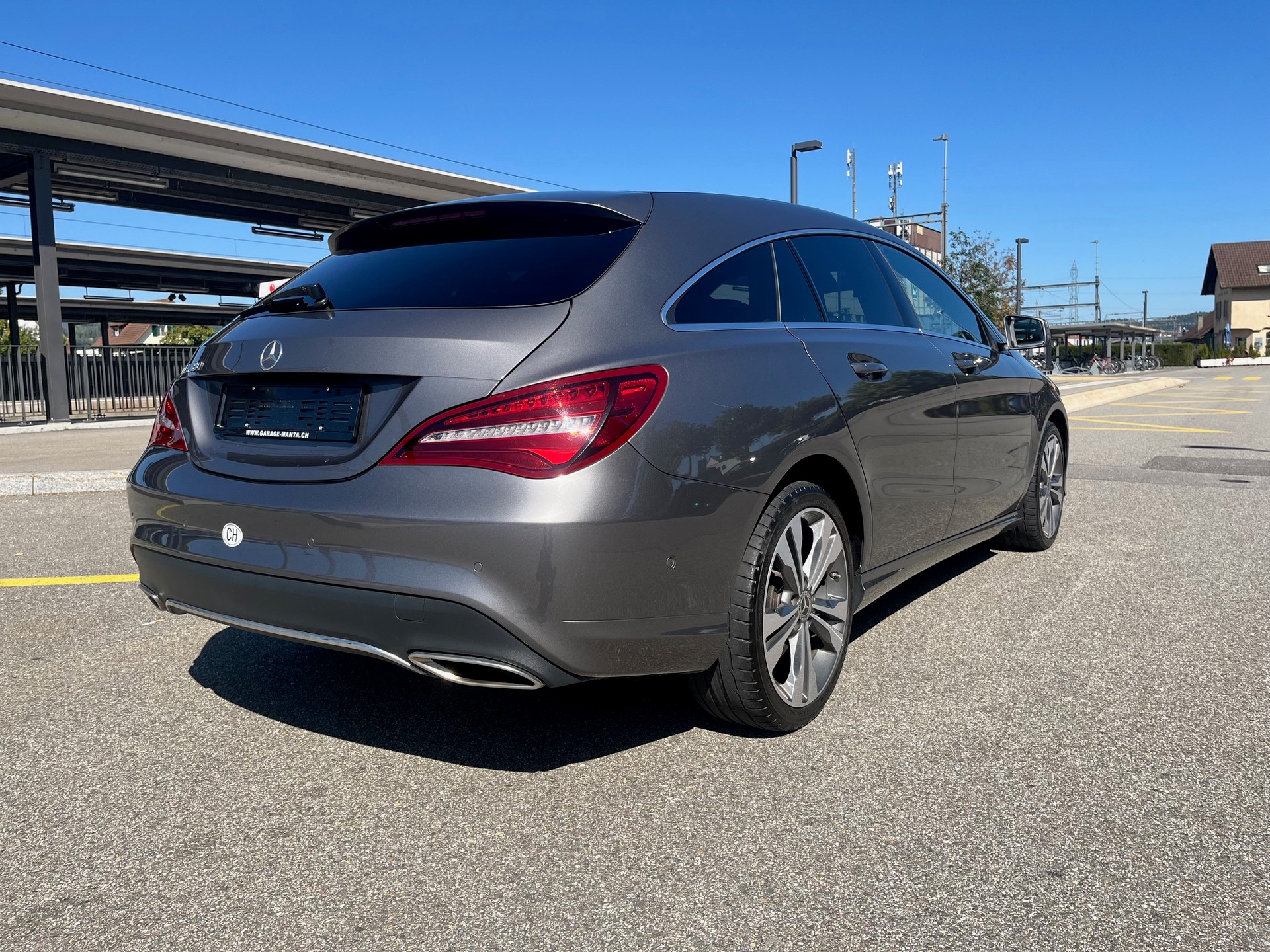 MERCEDES-BENZ CLA Shooting Brake 180 7G-DCT-image-5