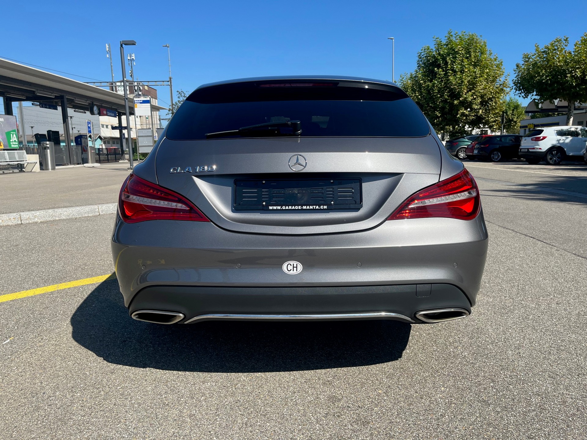 MERCEDES-BENZ CLA Shooting Brake 180 7G-DCT-image-4
