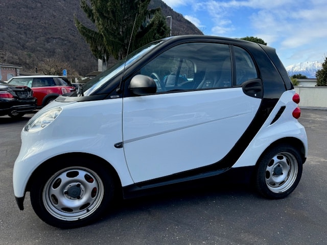 SMART fortwo limited three mhd softouch-image-1