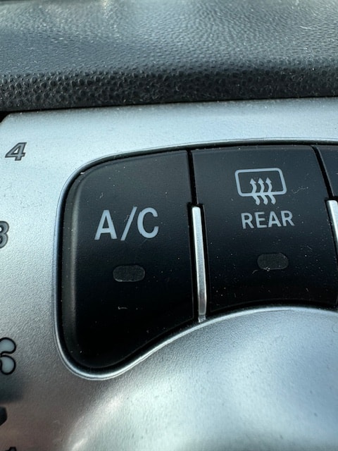 SMART fortwo limited three mhd softouch-image-9