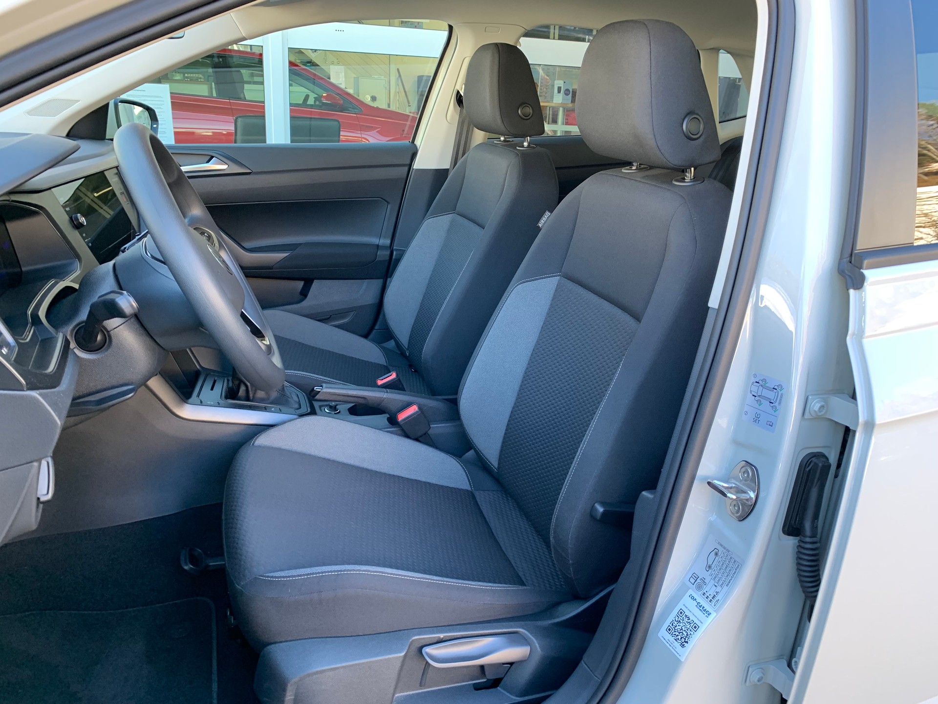 VW Polo 1.0 TSI Basis-image-8