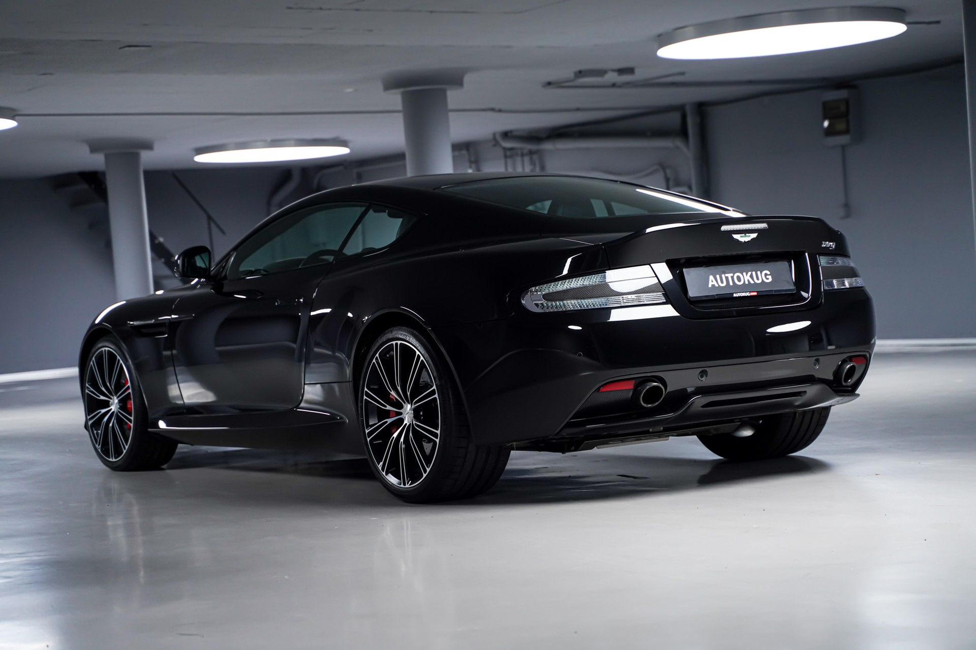 ASTON MARTIN DB9 Carbon Black Touchtronic 2-image-7