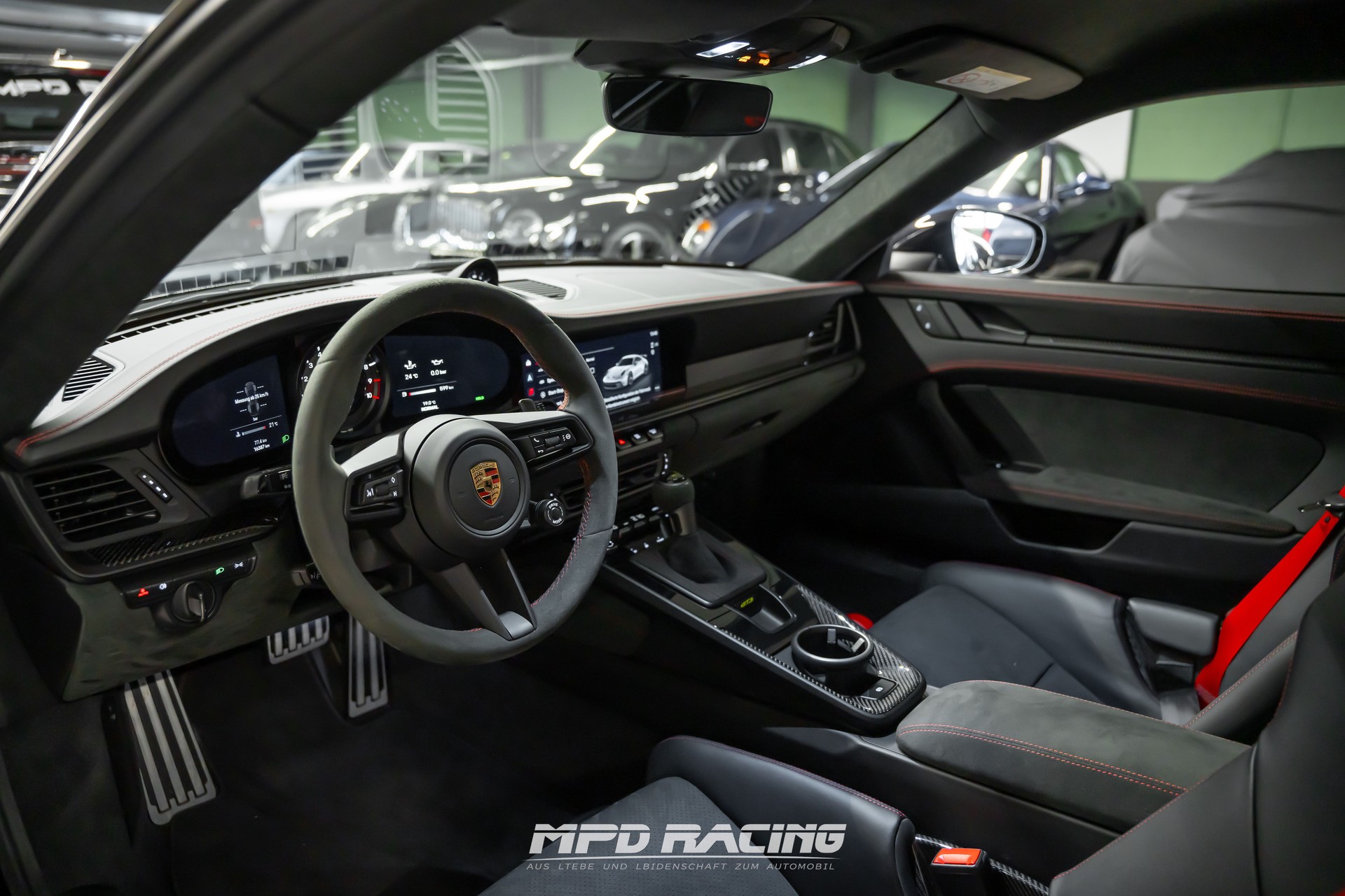 PORSCHE 911 GT3 PDK Clubsport Leichtbau-image-10