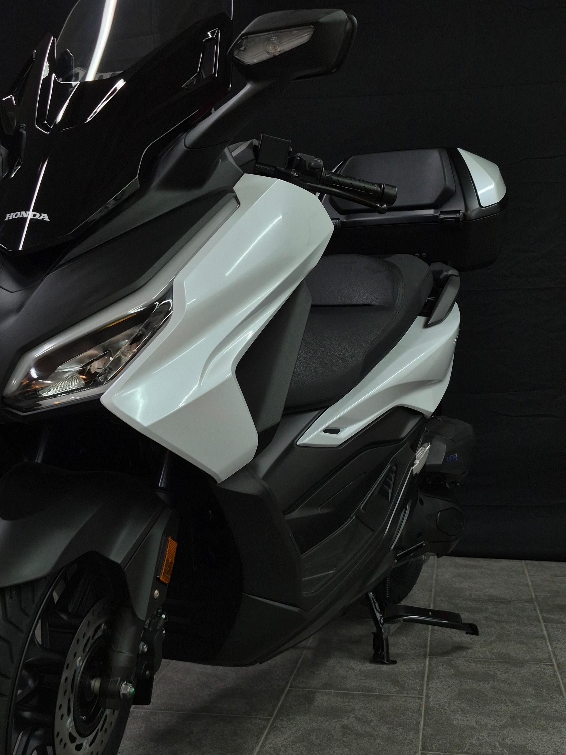 HONDA Nss 125 Forza Smart TopBox-image-13
