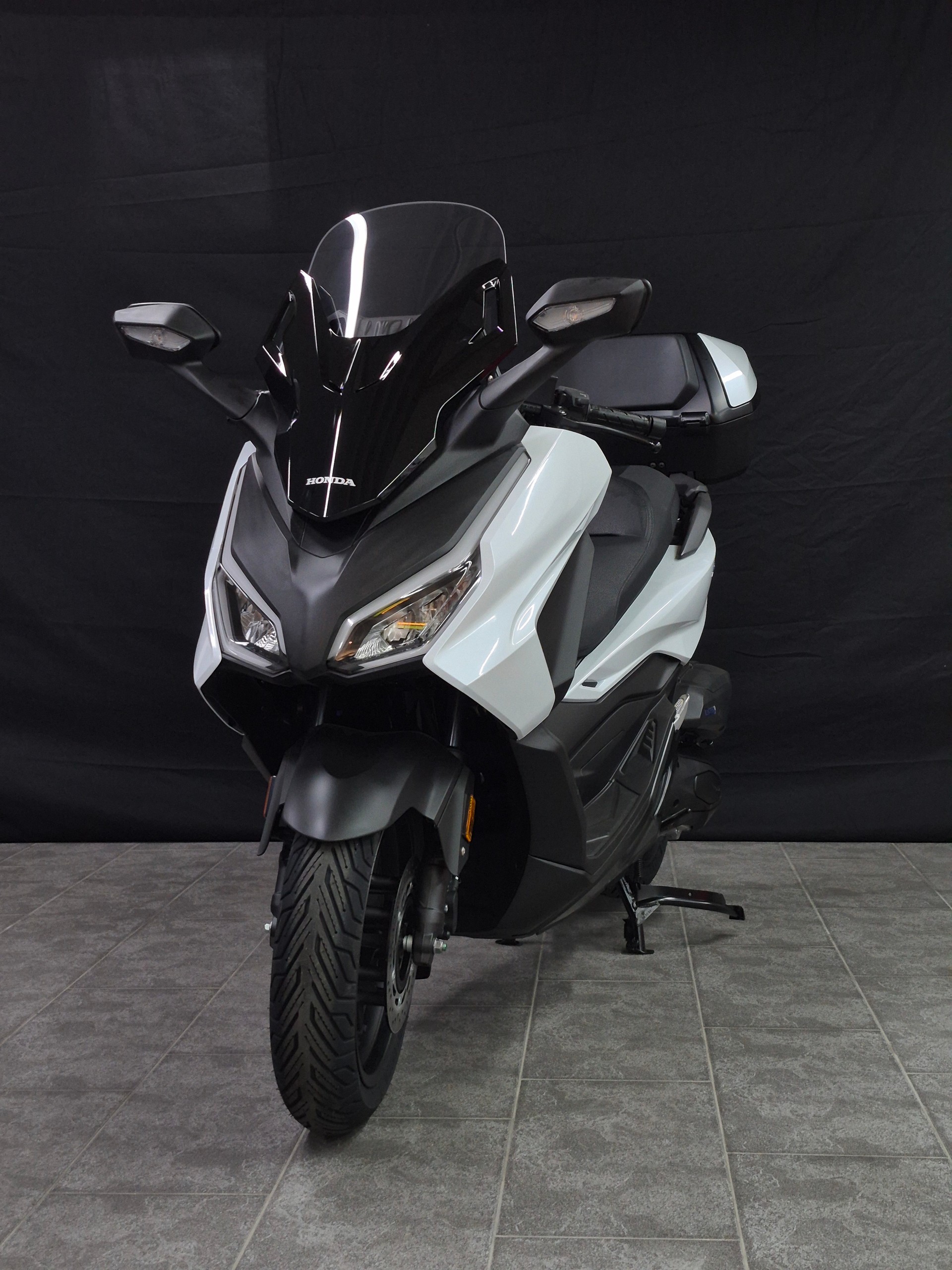 HONDA Nss 125 Forza Smart TopBox-image-14