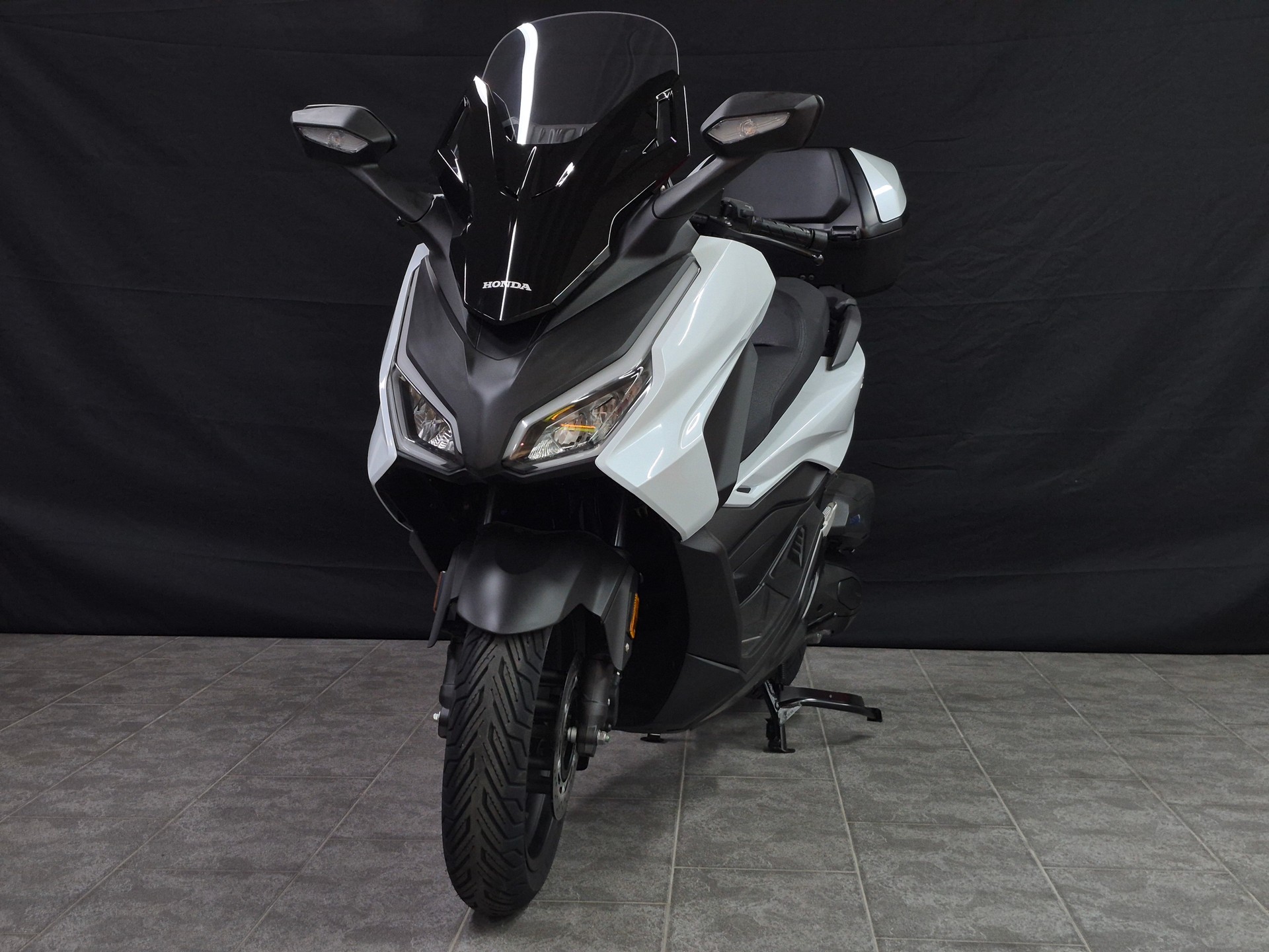 HONDA Nss 125 Forza Smart TopBox-image-15