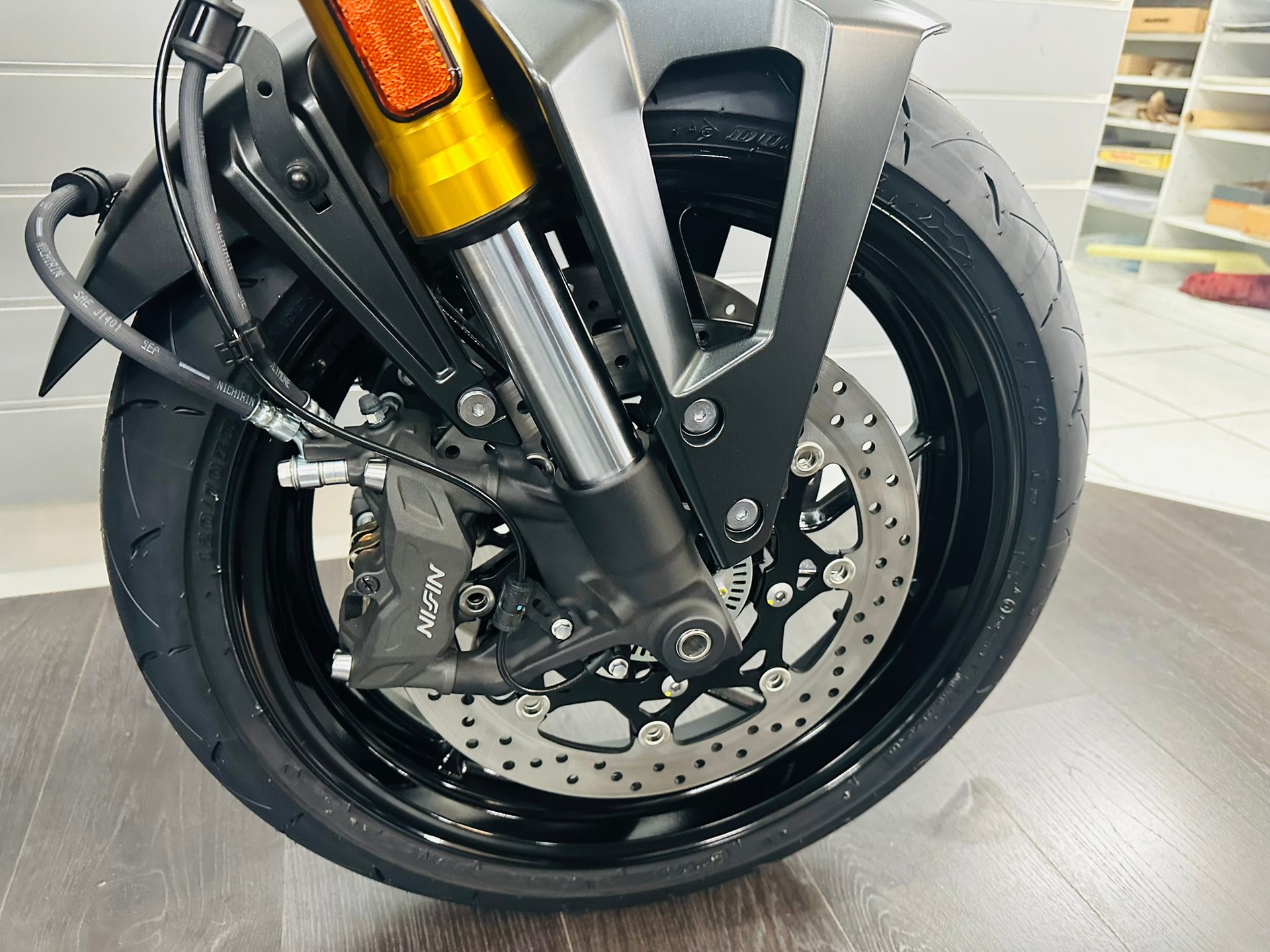 SUZUKI GSX-8T-image-5