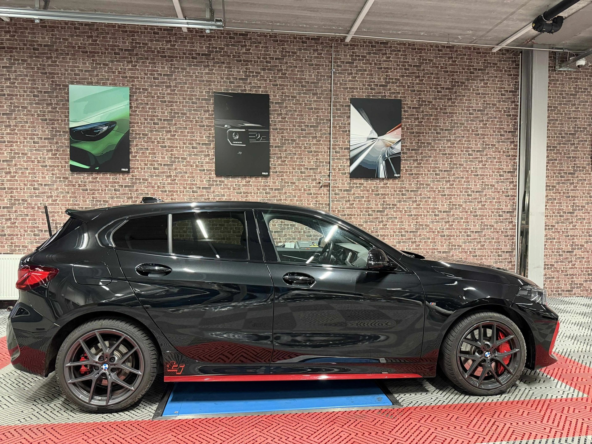 BMW 128ti M Sport Pro Steptronic-image-4