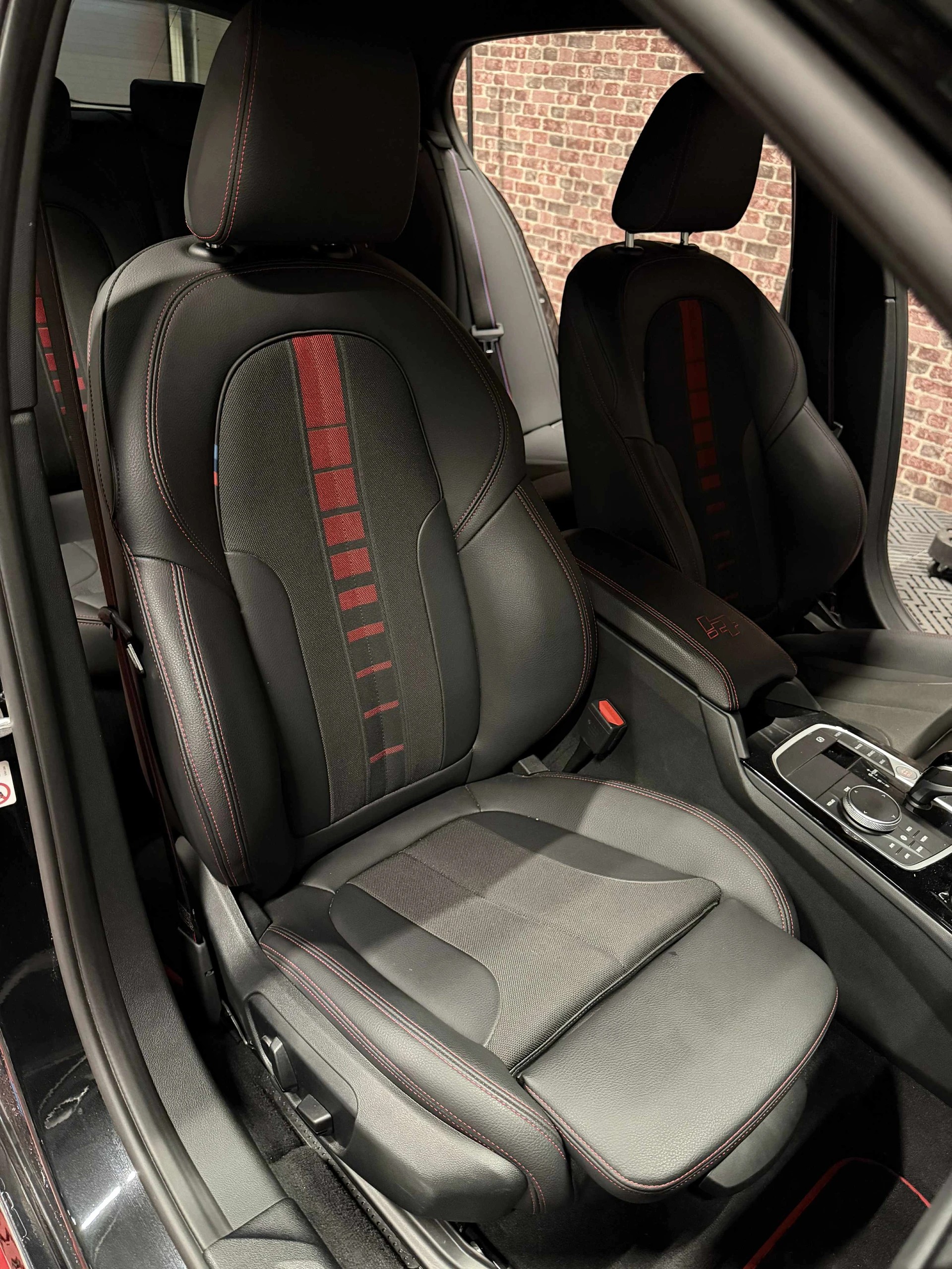 BMW 128ti M Sport Pro Steptronic-image-8