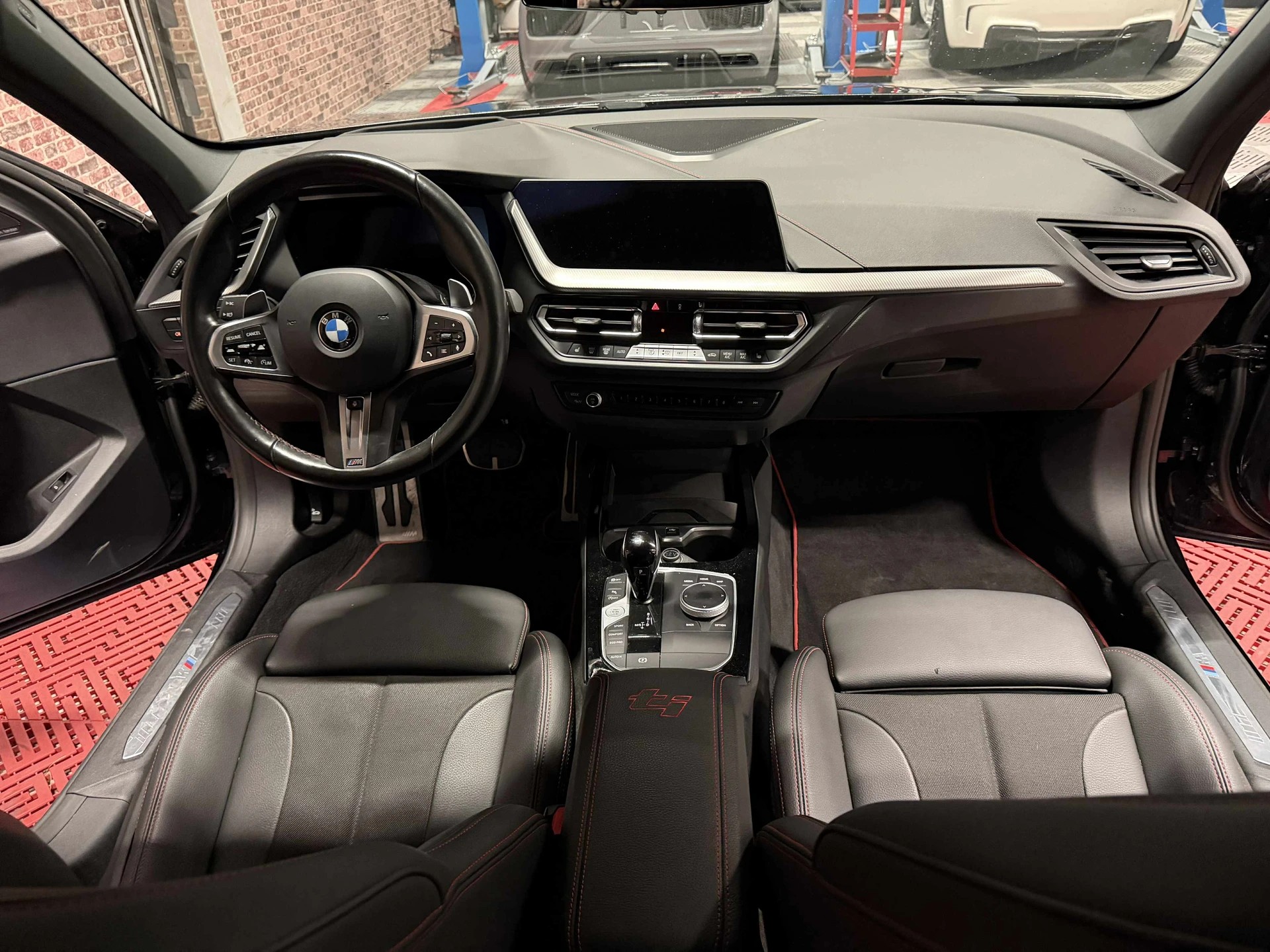 BMW 128ti M Sport Pro Steptronic-image-6
