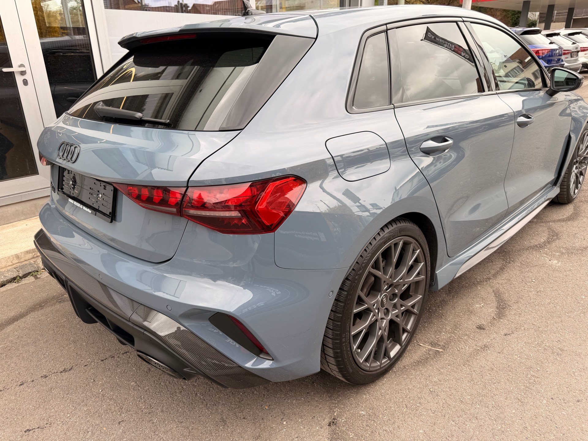 AUDI RS3 Sportback 2.5 400 PS TFSI QUATTRO *** KEMORAGRAU & KERAMIK BREMSEN ***-showroom-element-3