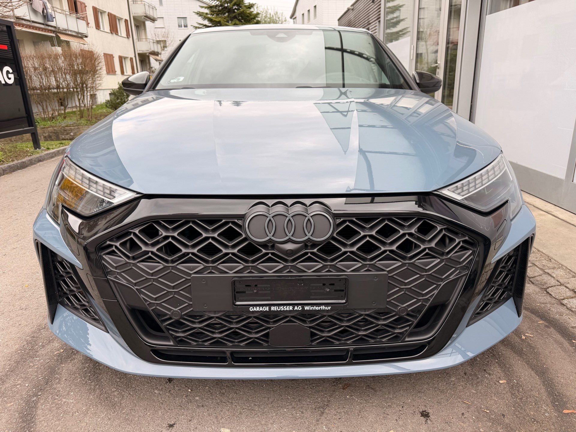 AUDI RS3 Sportback 2.5 400 PS TFSI QUATTRO *** KEMORAGRAU & KERAMIK BREMSEN ***-showroom-element-1