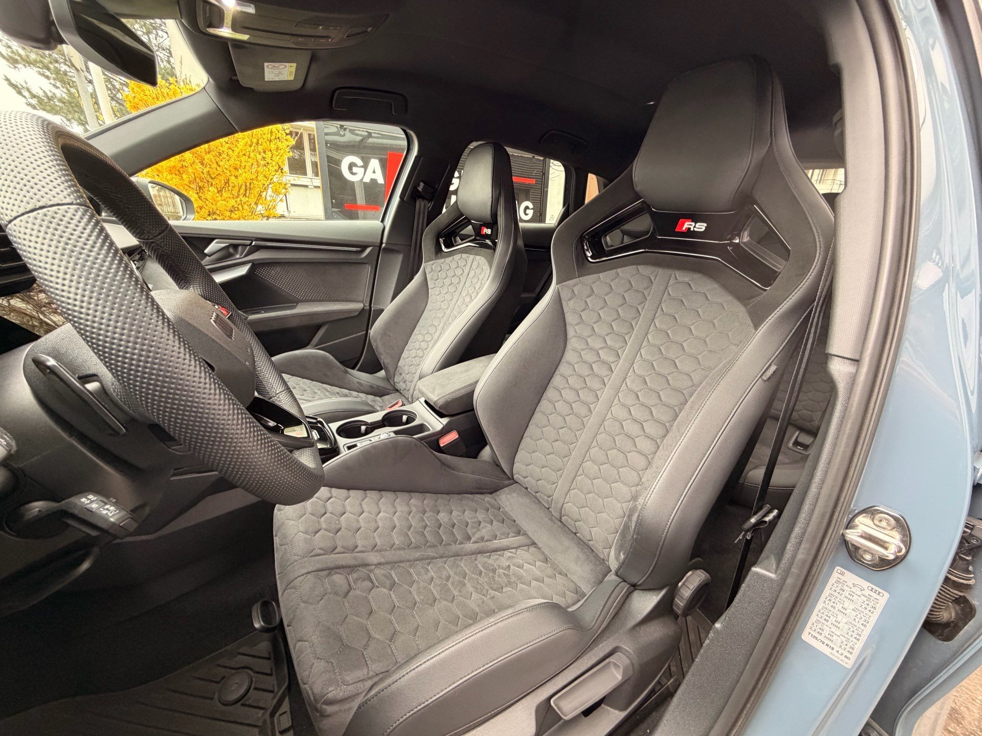 AUDI RS3 Sportback 2.5 400 PS TFSI QUATTRO *** KEMORAGRAU & KERAMIK BREMSEN ***-image-8