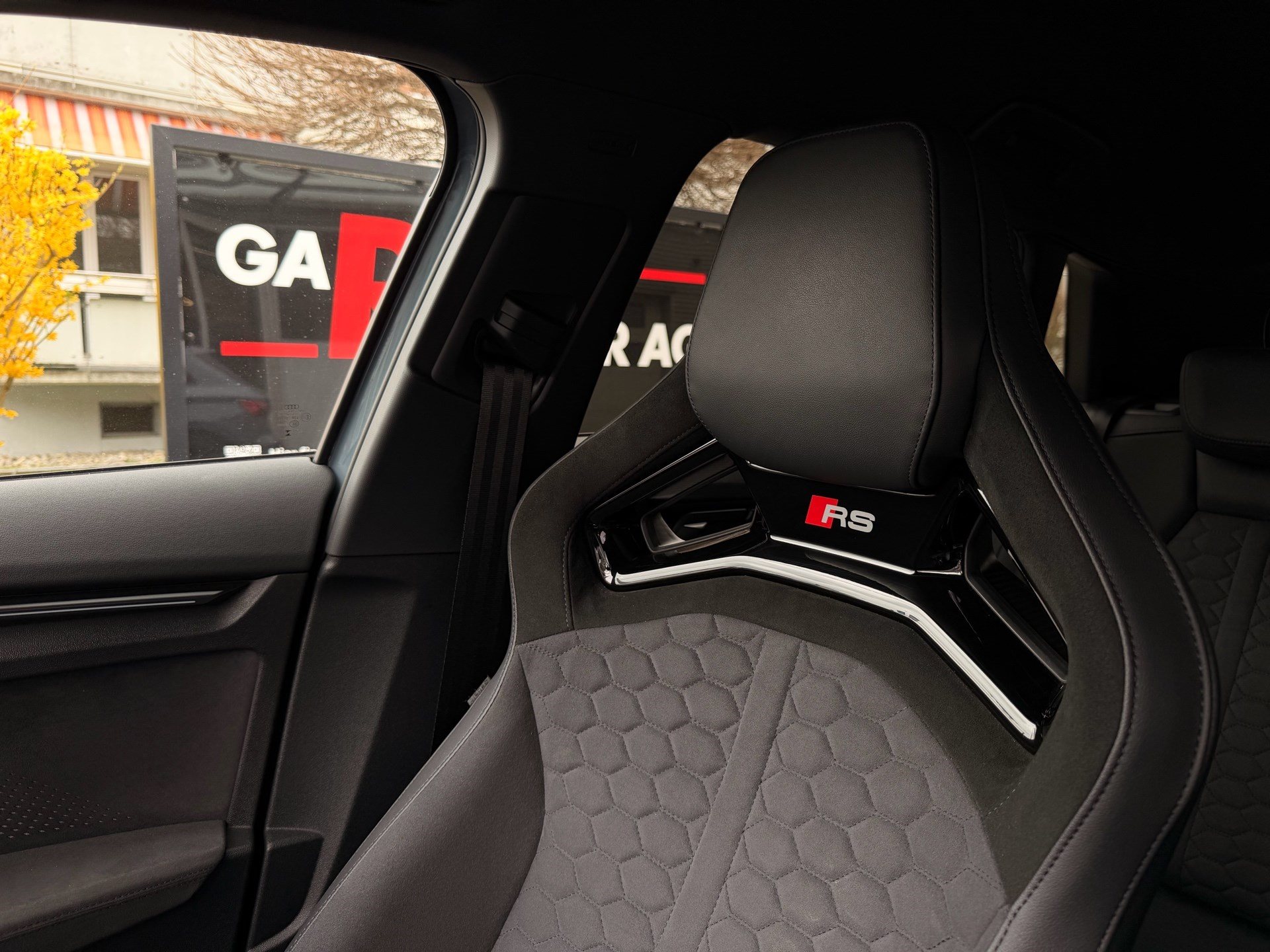 AUDI RS3 Sportback 2.5 400 PS TFSI QUATTRO *** KEMORAGRAU & KERAMIK BREMSEN ***-image-20