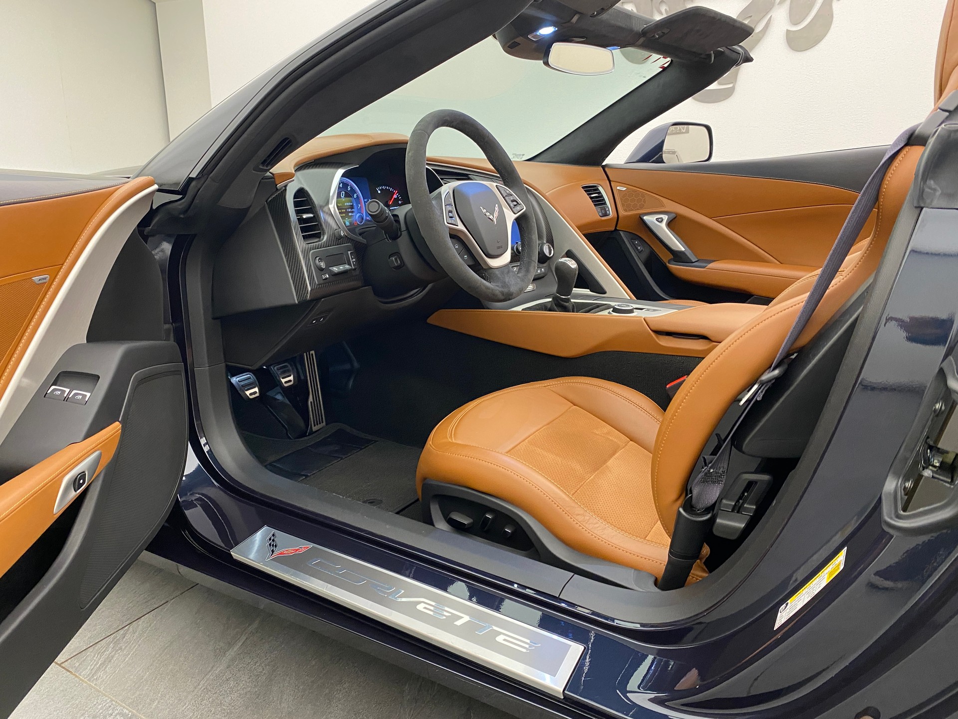 CHEVROLET Corvette C7 Stingray 3LT Convertible-image-12