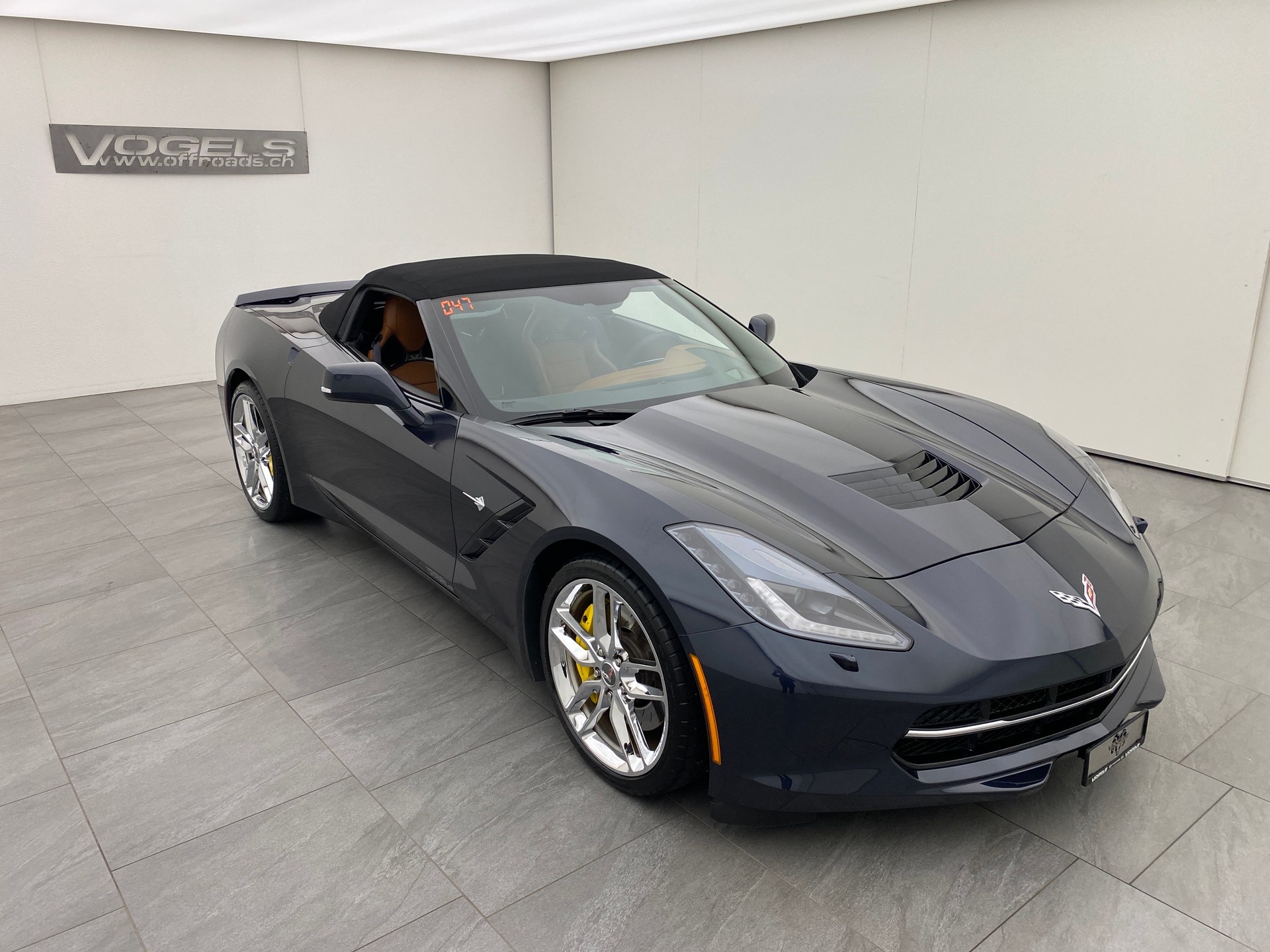CHEVROLET Corvette C7 Stingray 3LT Convertible-image-2