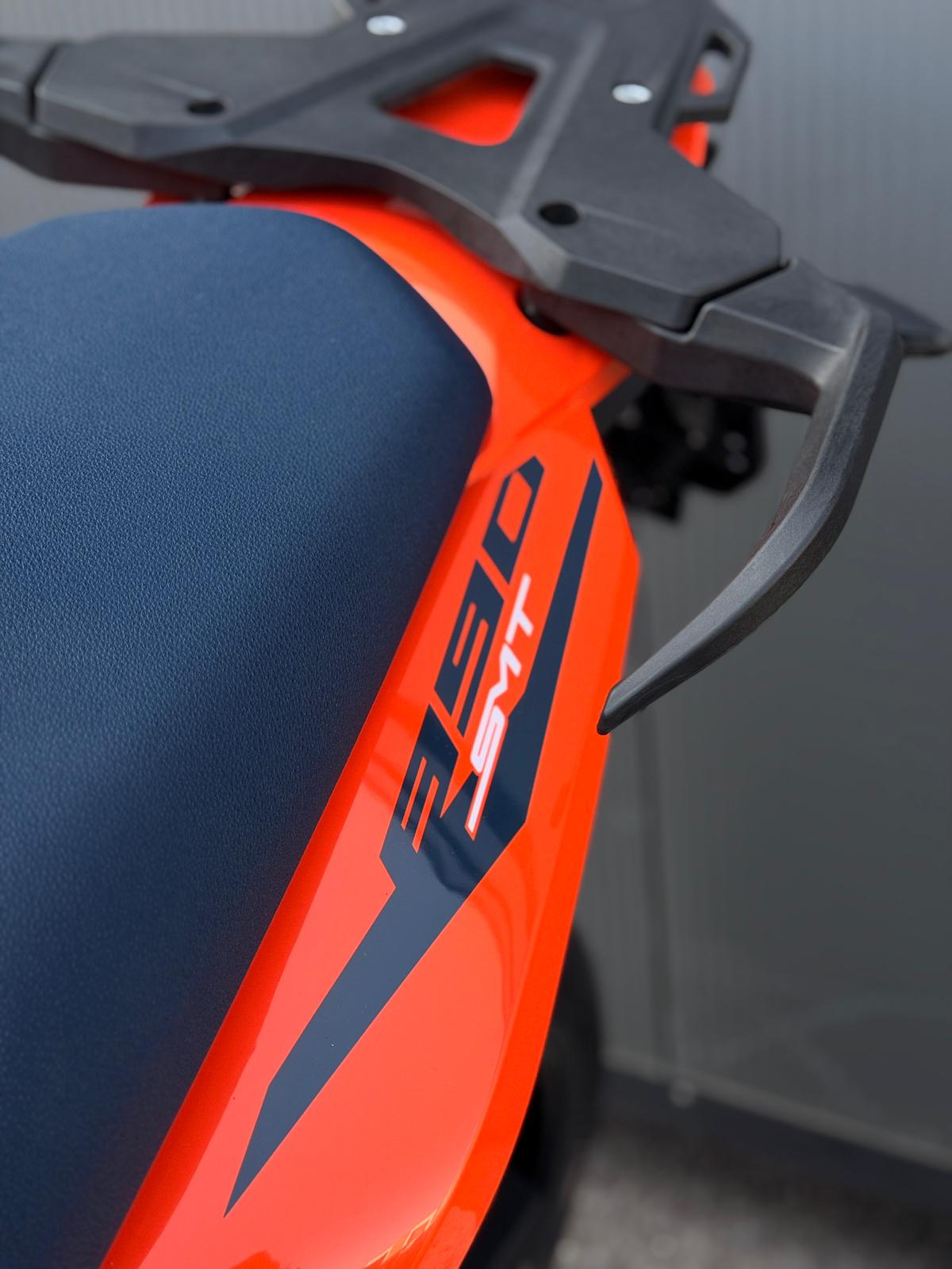 KTM 890 SMT 2026-image-2