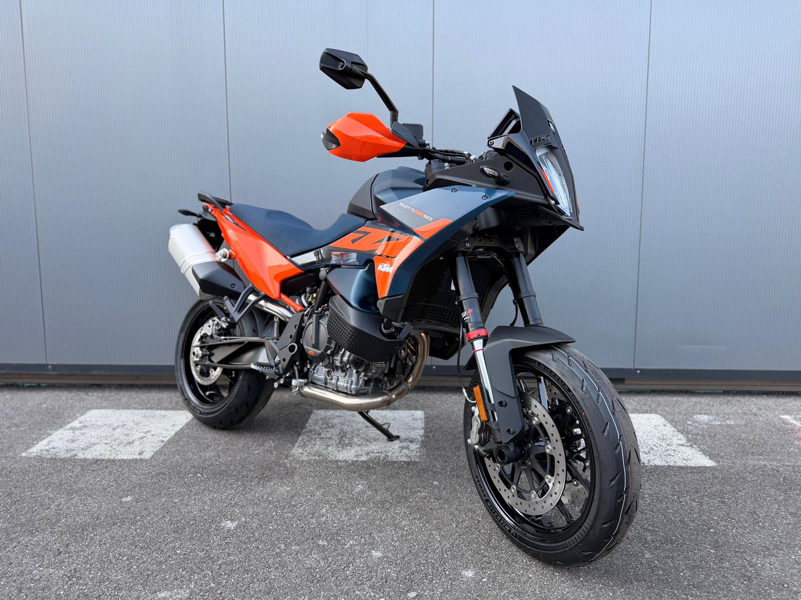 KTM 890 SMT 2026-image-1