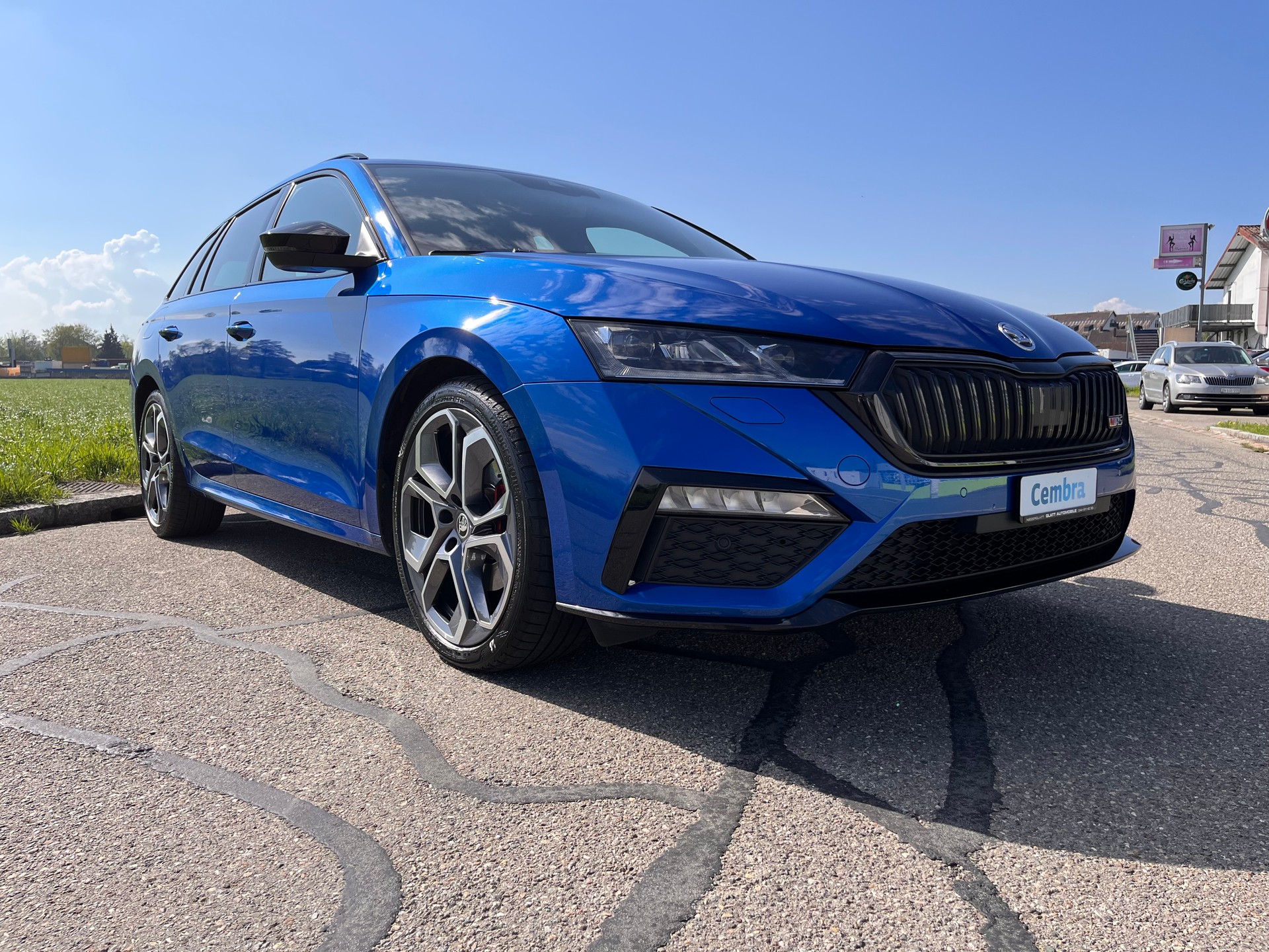 SKODA Octavia Combi 2.0 TDI RS 4x4 DSG * mySKODA PACK RS - SUPERSPORT LENKRAD BEHEIZT *-image-8