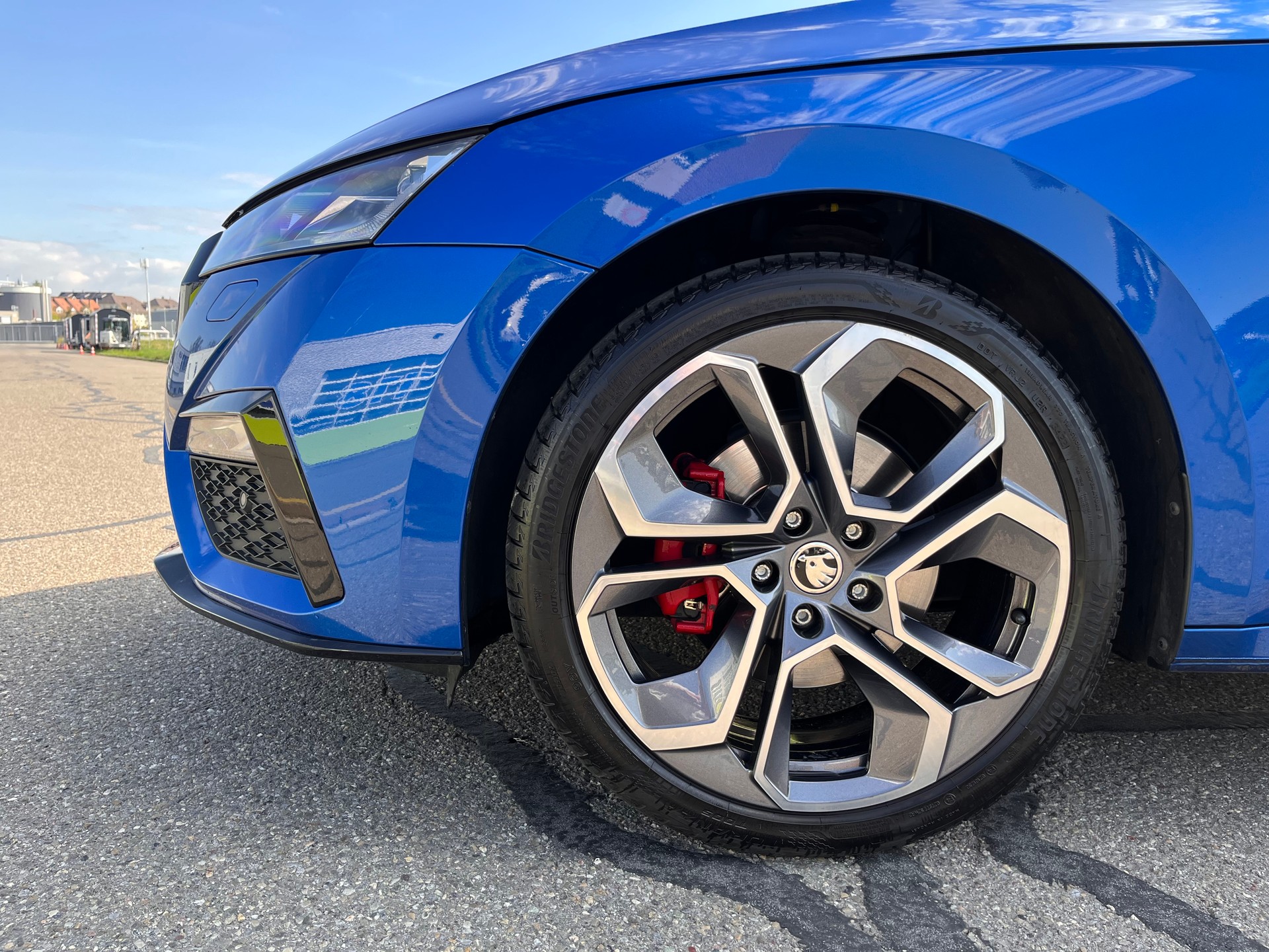SKODA Octavia Combi 2.0 TDI RS 4x4 DSG * mySKODA PACK RS - SUPERSPORT LENKRAD BEHEIZT *-image-15