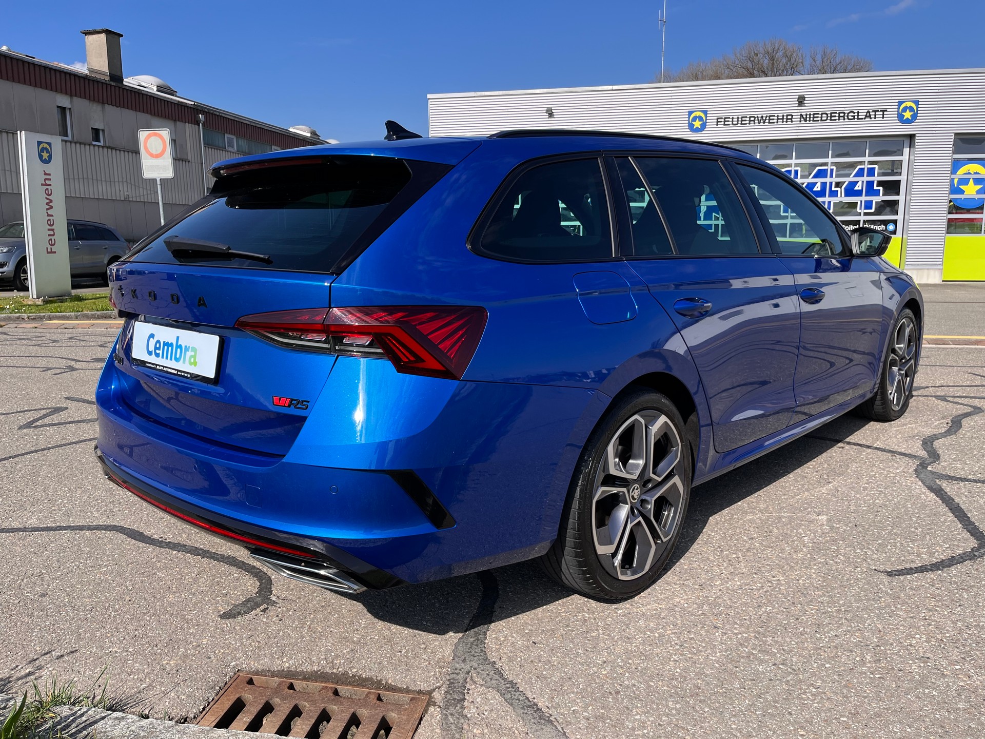 SKODA Octavia Combi 2.0 TDI RS 4x4 DSG * mySKODA PACK RS - SUPERSPORT LENKRAD BEHEIZT *-image-6