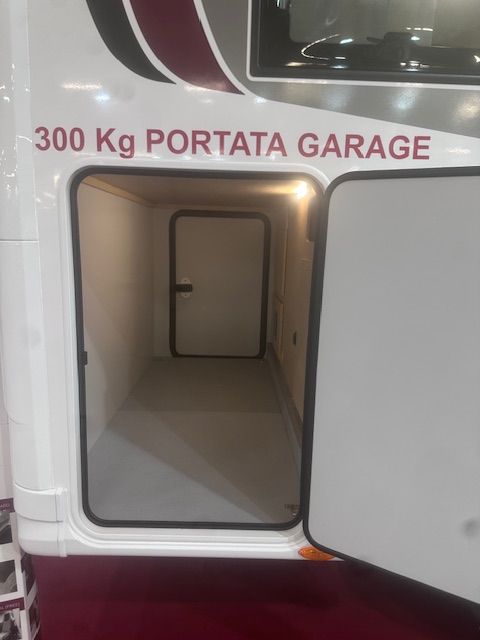 GIOTTILINE COMPACT CX 66 Premiere Edition Fiat Automatik 8G-Fiat-Securuty Pack-Hubbett-image-11