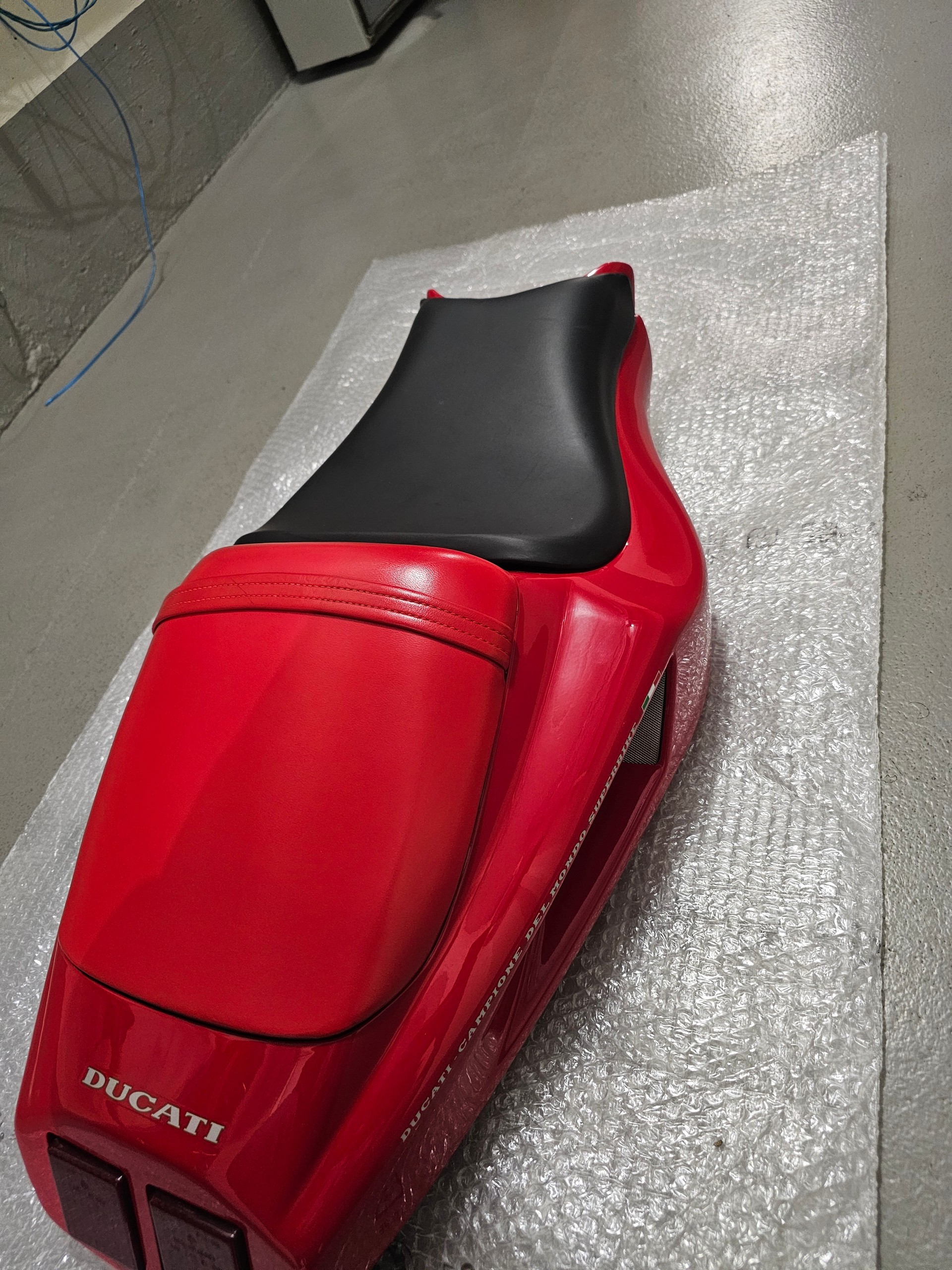 DUCATI 916-image-6