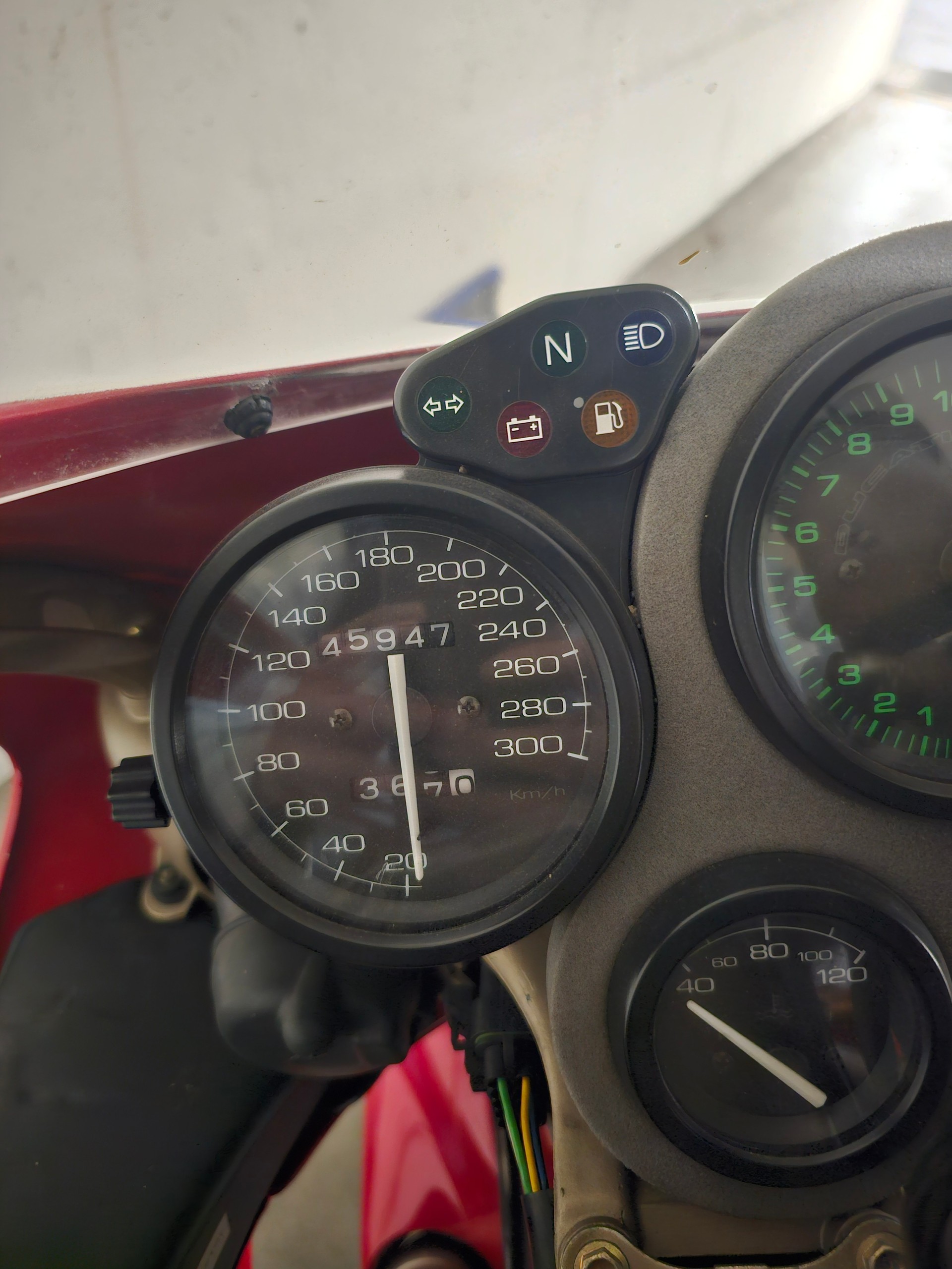 DUCATI 916-image-4