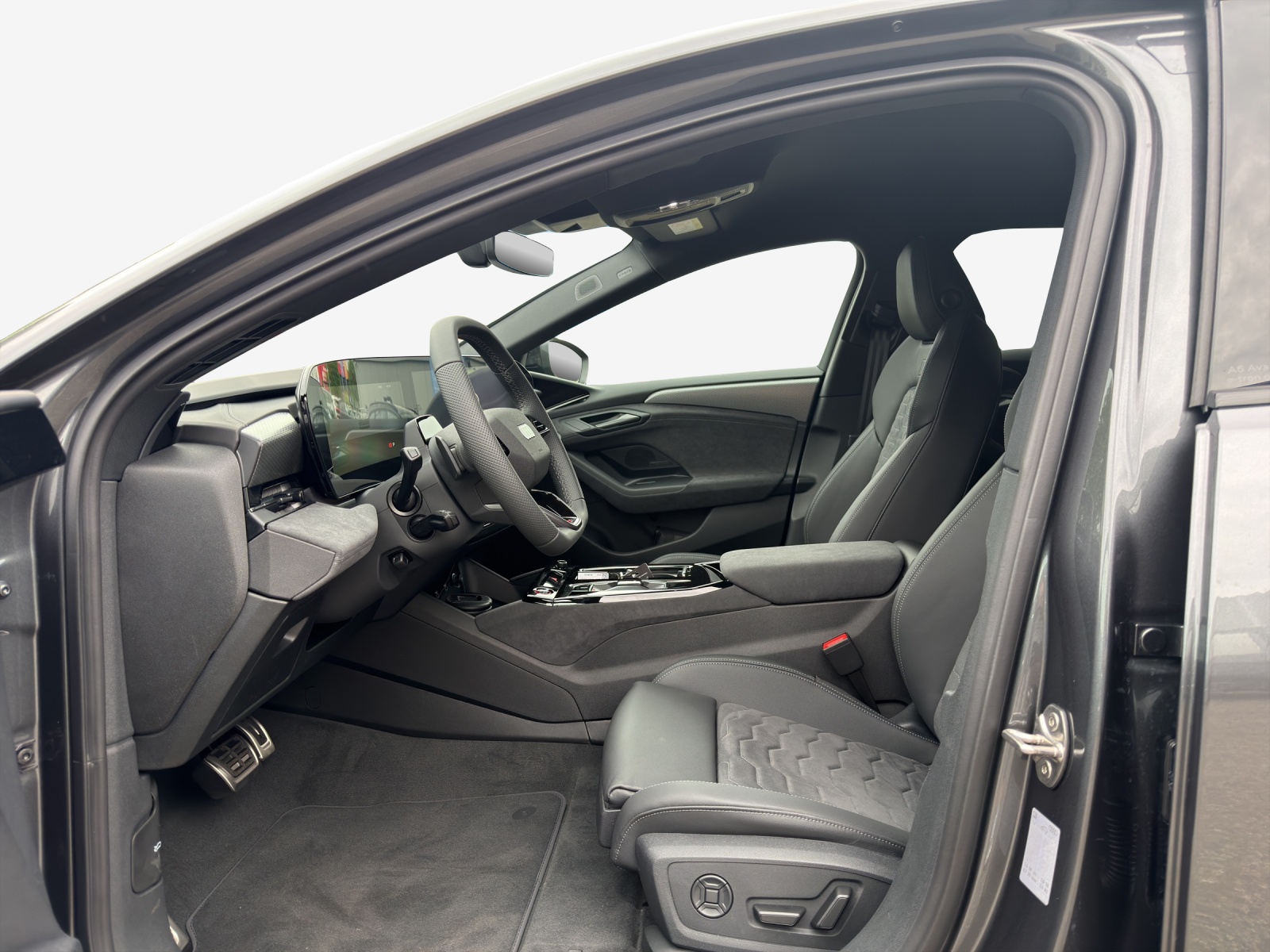 AUDI A6 Avant e-tron quattro-image-7