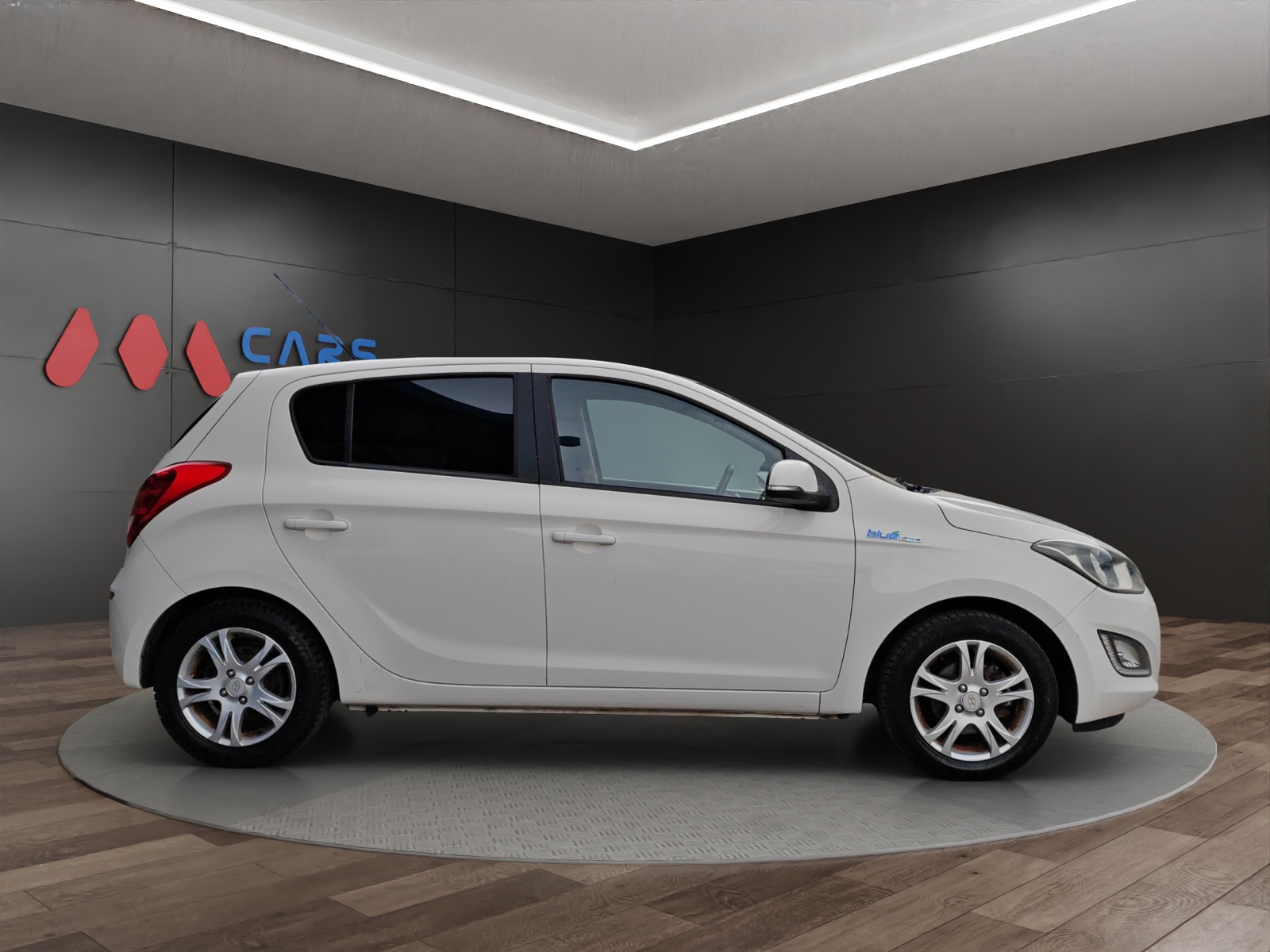 HYUNDAI i20 1.4 Style [Expertise du jour + Garantie 12 mois + Service & Immat. Offerts]-image-6