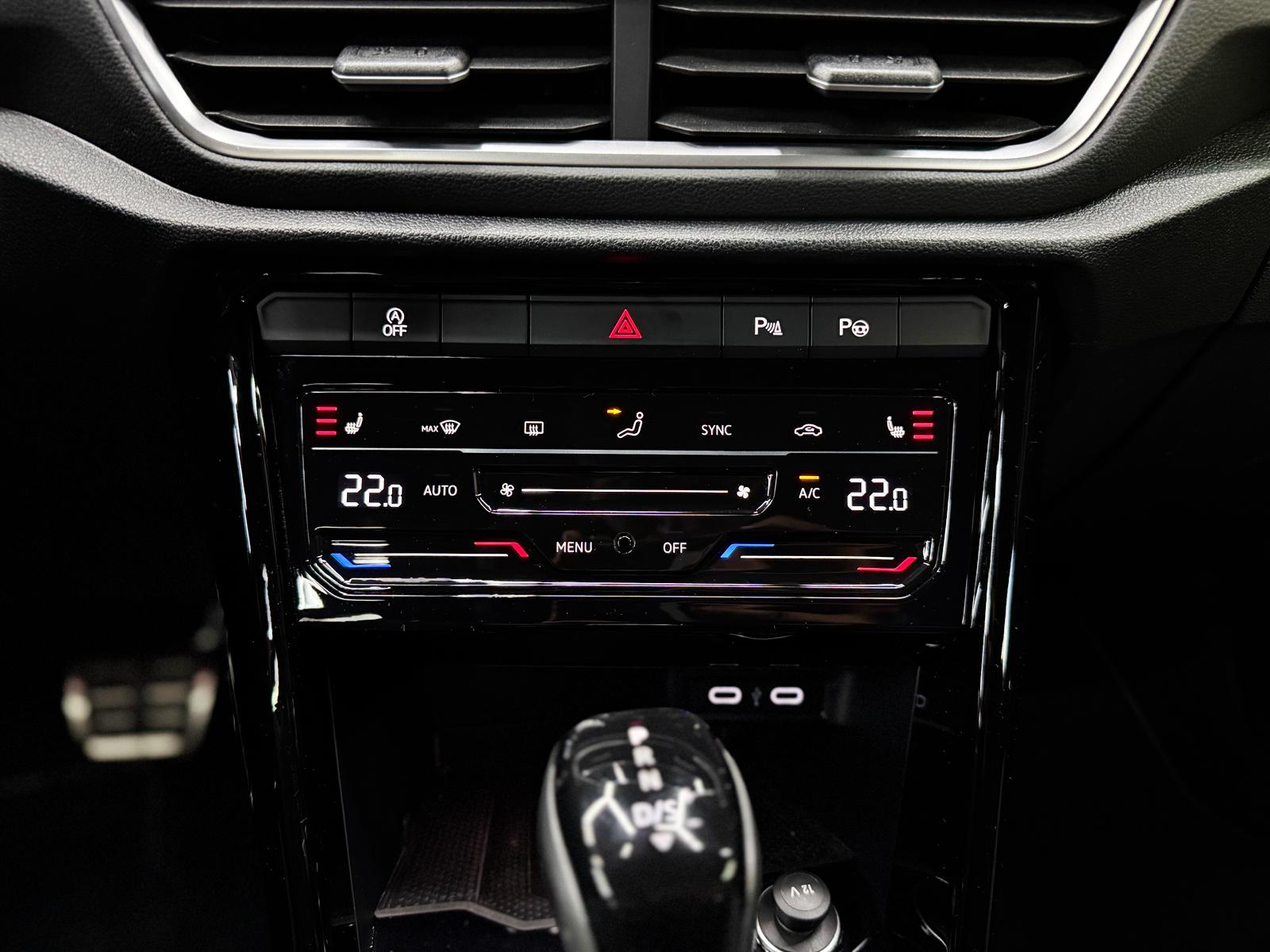 VW T-Roc 2.0 TSI R-Line DSG 4Motion-image-12
