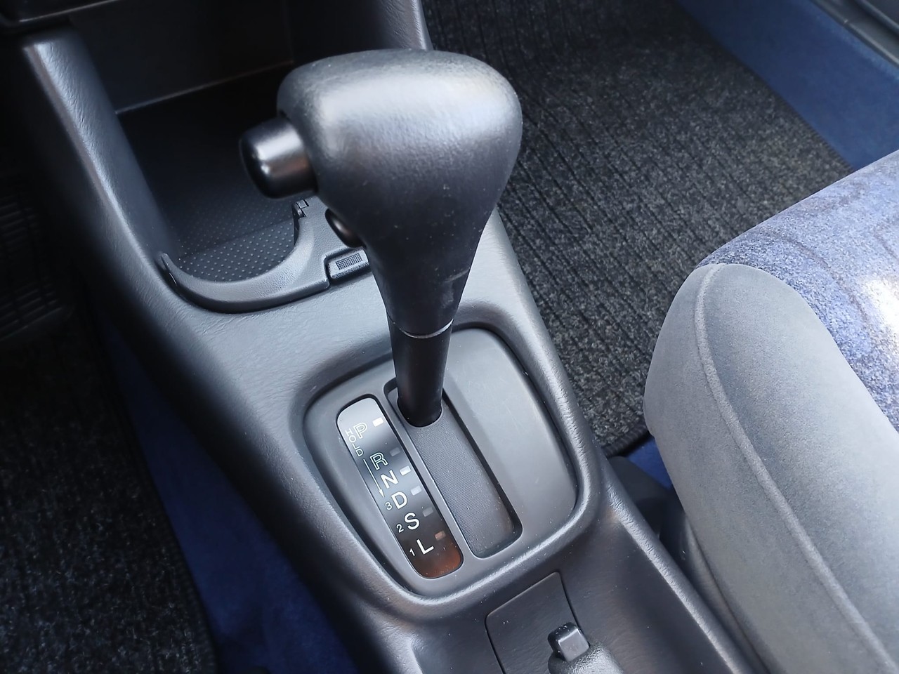 MAZDA 2.0 16 V-image-10