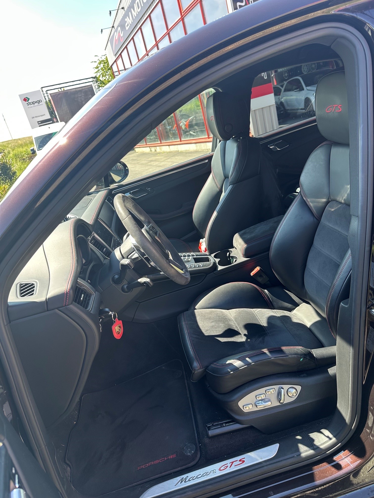 PORSCHE Macan GTS PDK-image-5