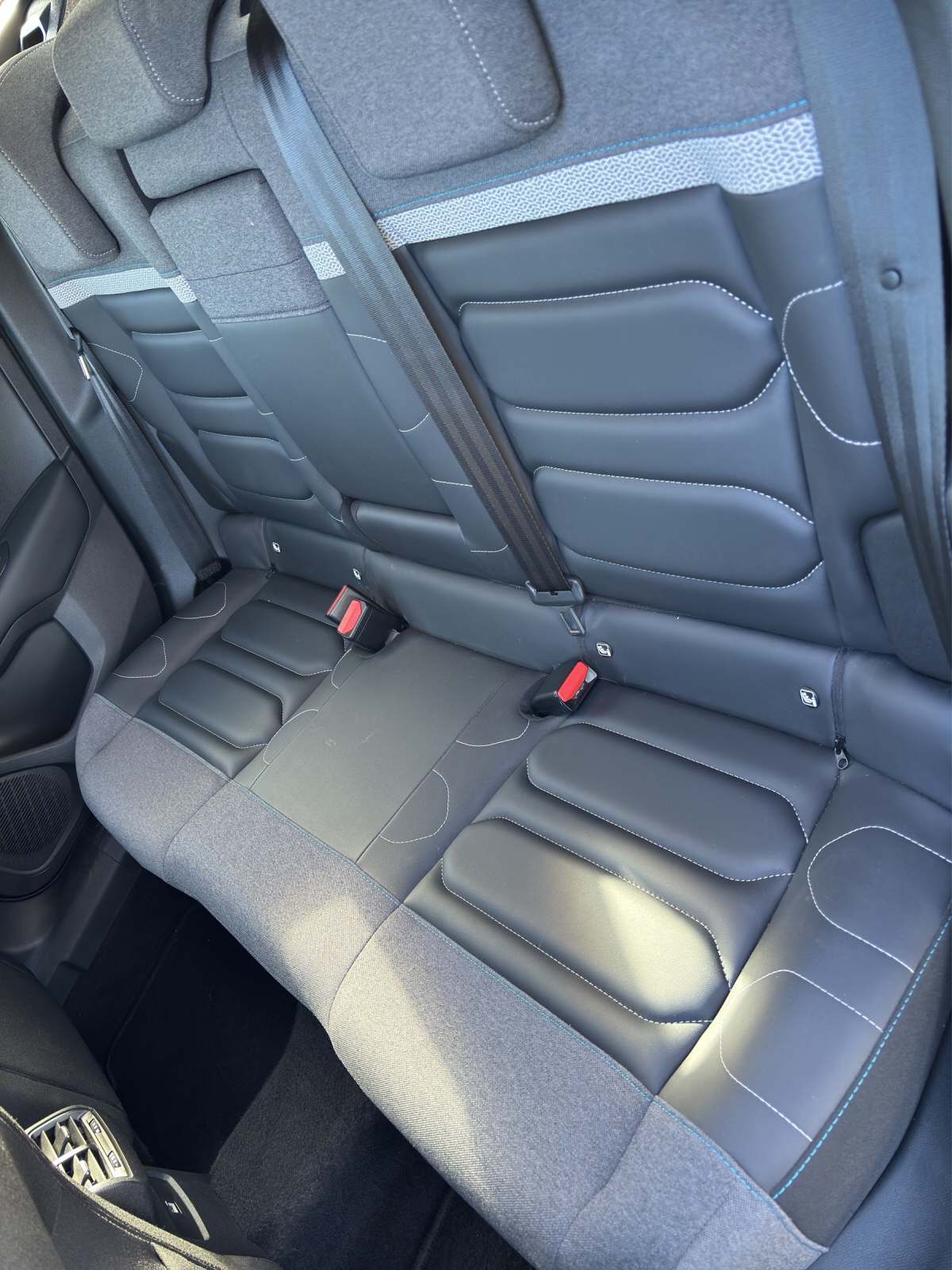 CITROEN C4 1.2 PureTech Shine-image-14
