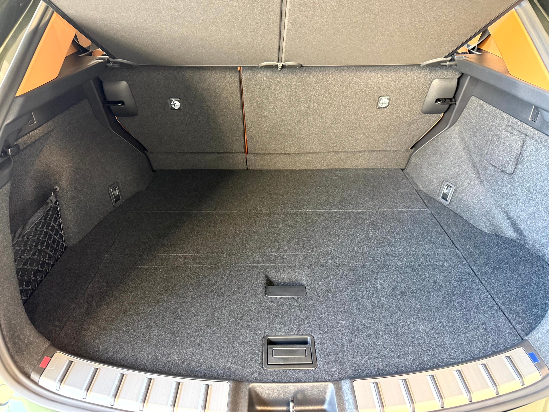 LEXUS NX 450h+ E-FOUR Comfort-image-29