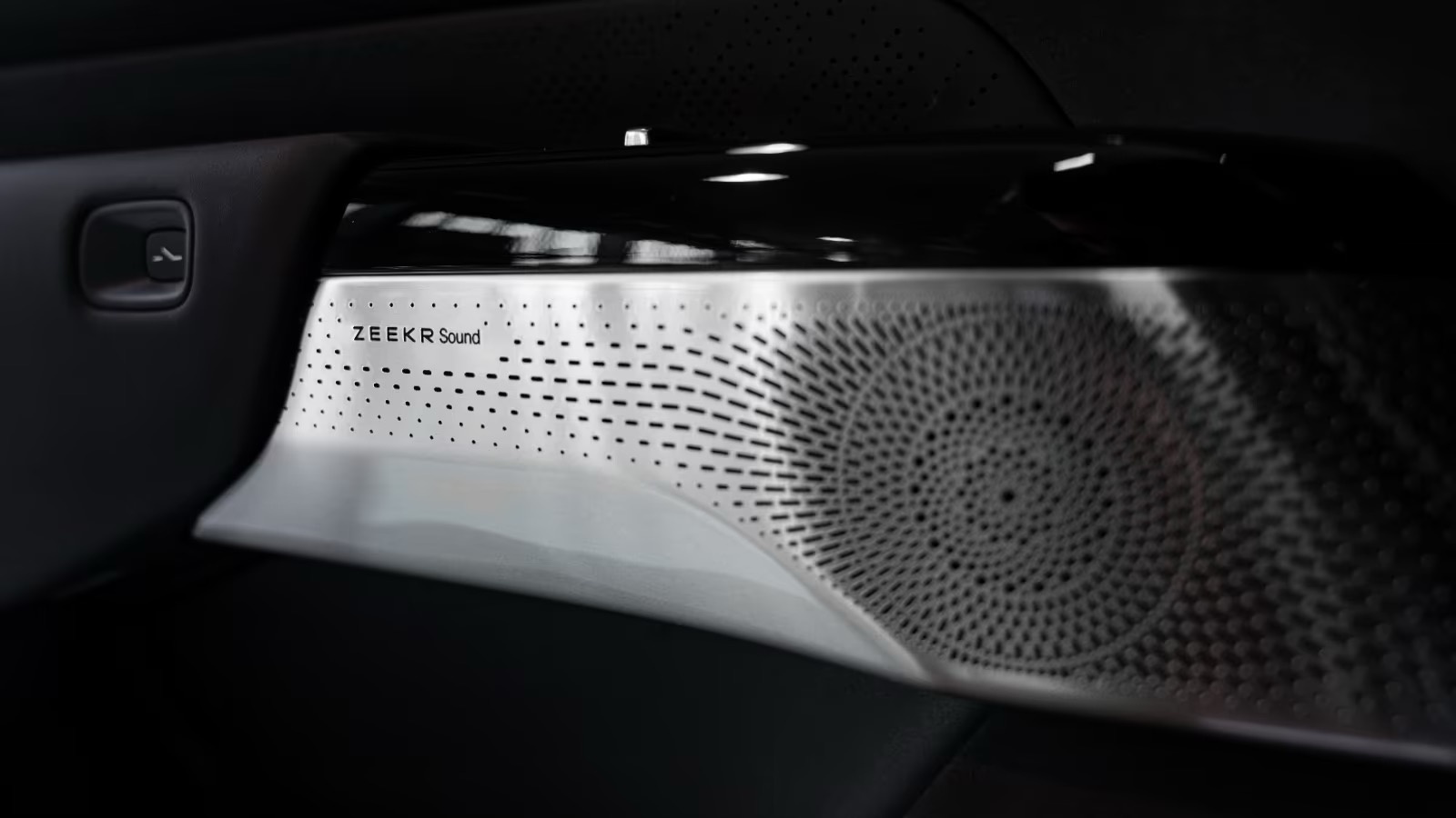 ZEEKR 7X 100kWh Privilege AWD Cockpit/Comfort Paket-image-15