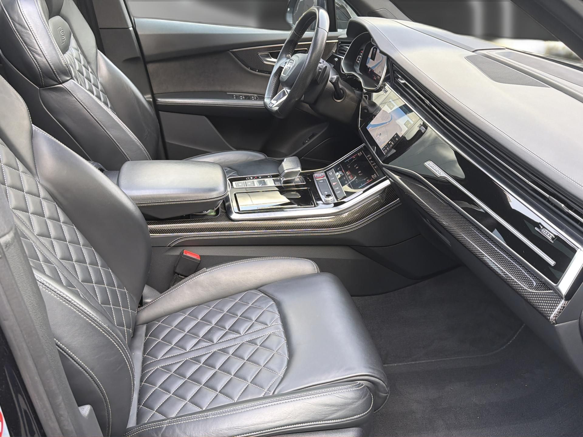 AUDI SQ7 4.0 TDI quattro tiptronic-image-15
