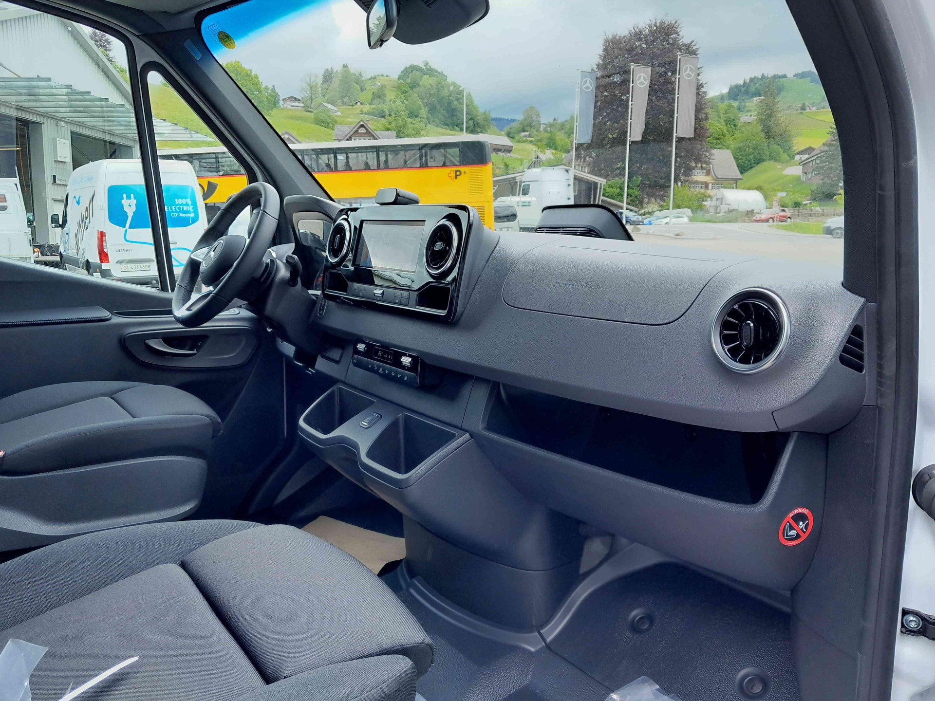 MERCEDES-BENZ Sprinter 519 CDI PRO KA eL 4x4-image-13