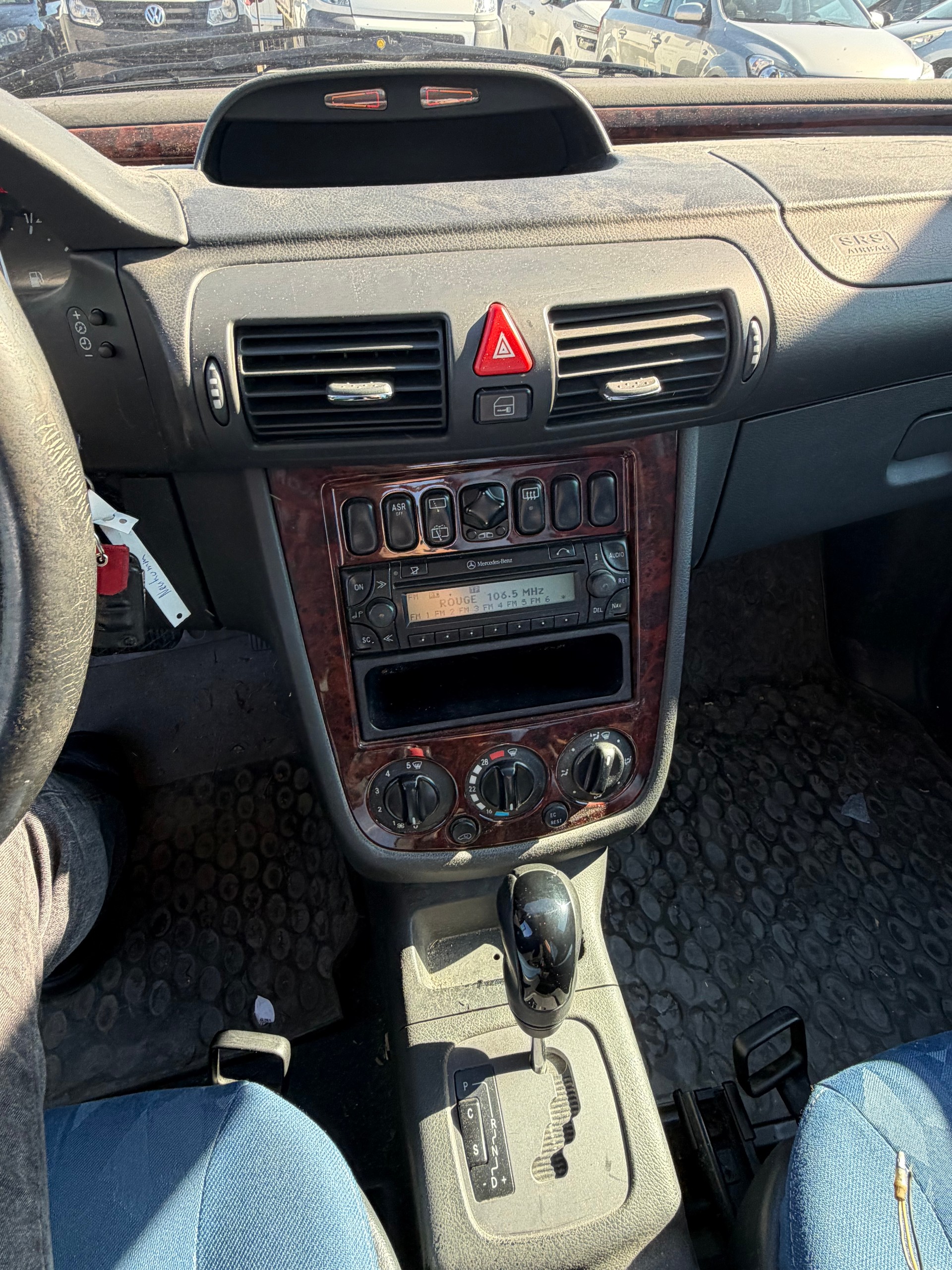 MERCEDES-BENZ Vaneo 1.9i Family-image-9