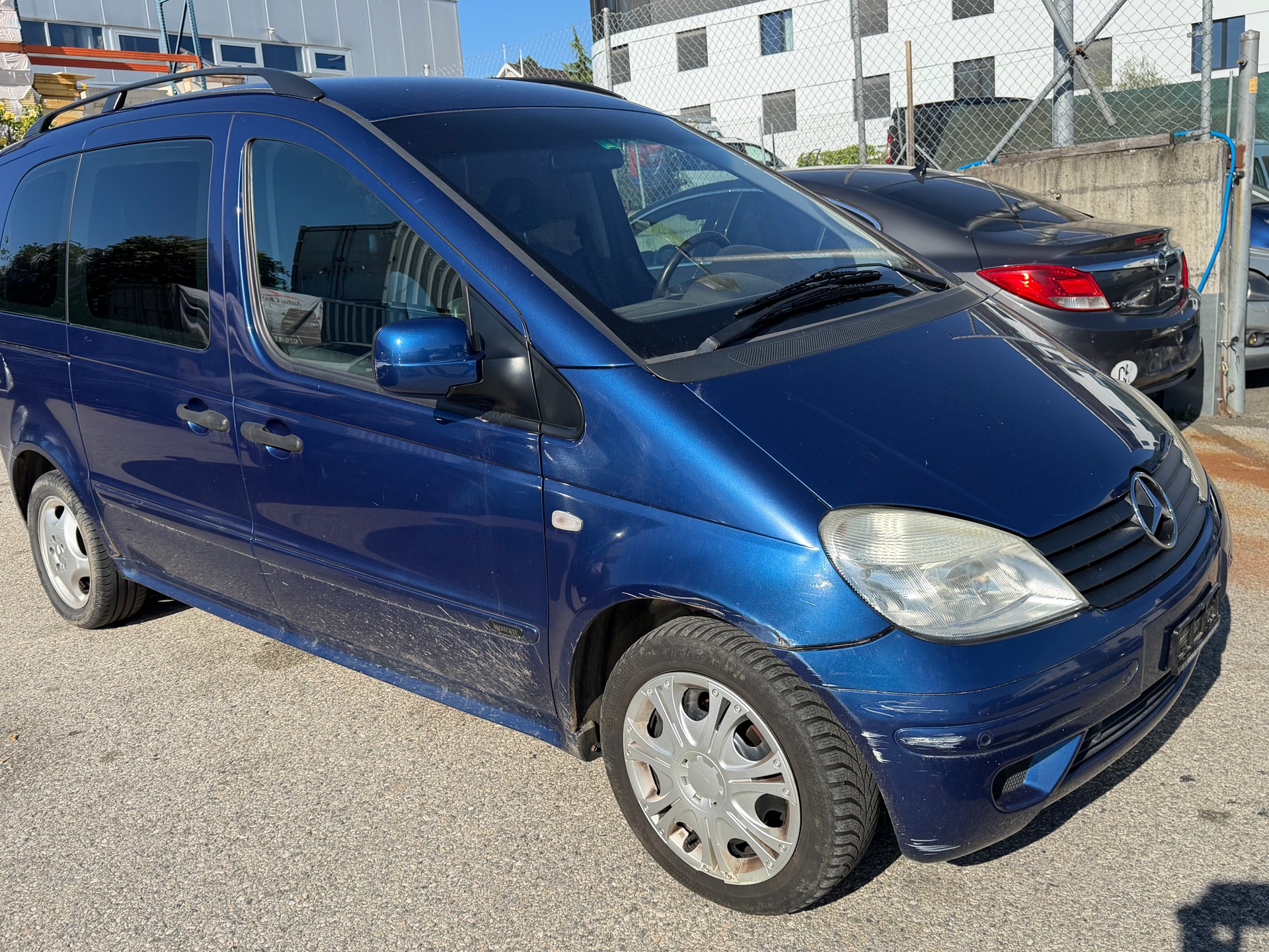 MERCEDES-BENZ Vaneo 1.9i Family-image-1